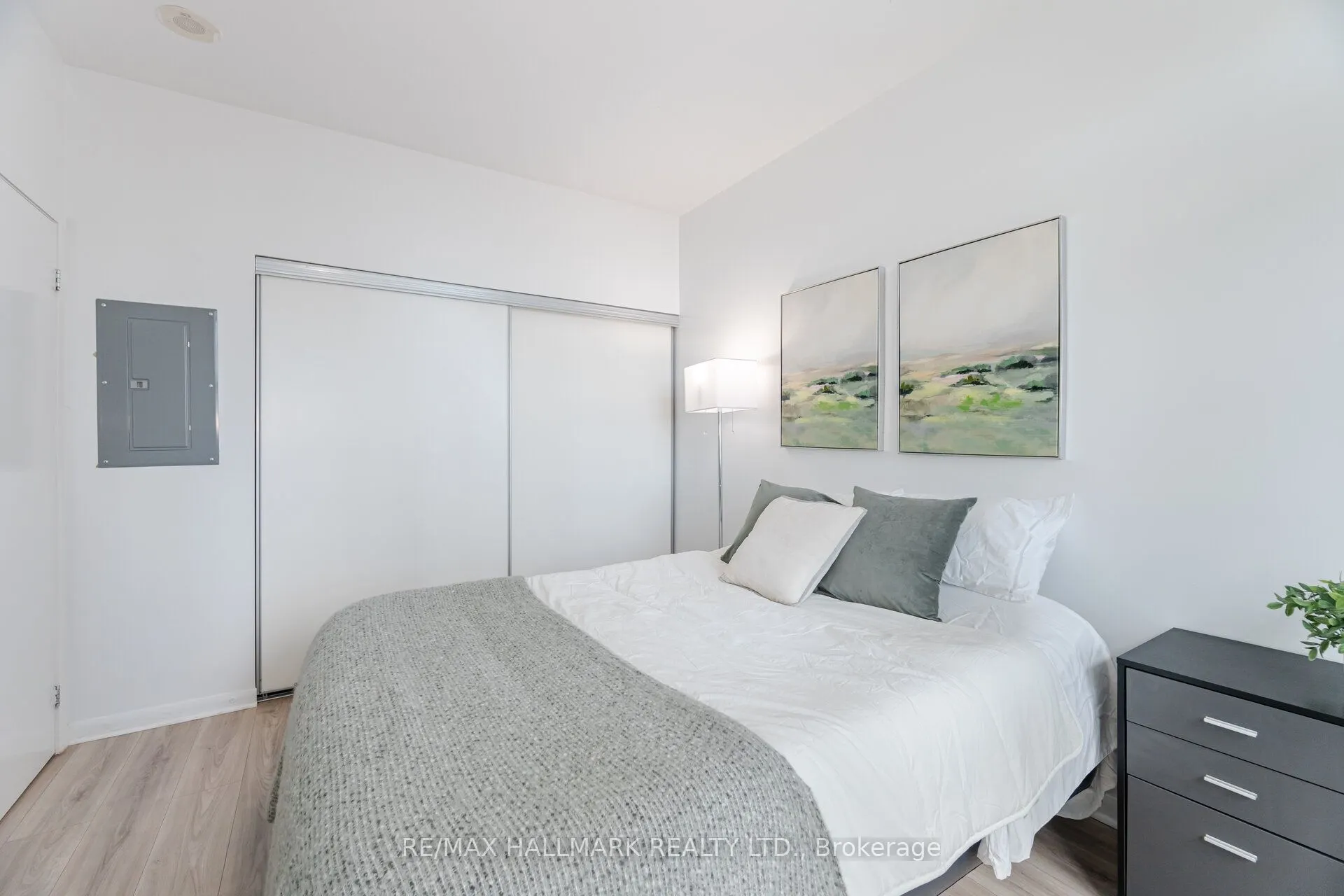 185 Legion Road N, #1114