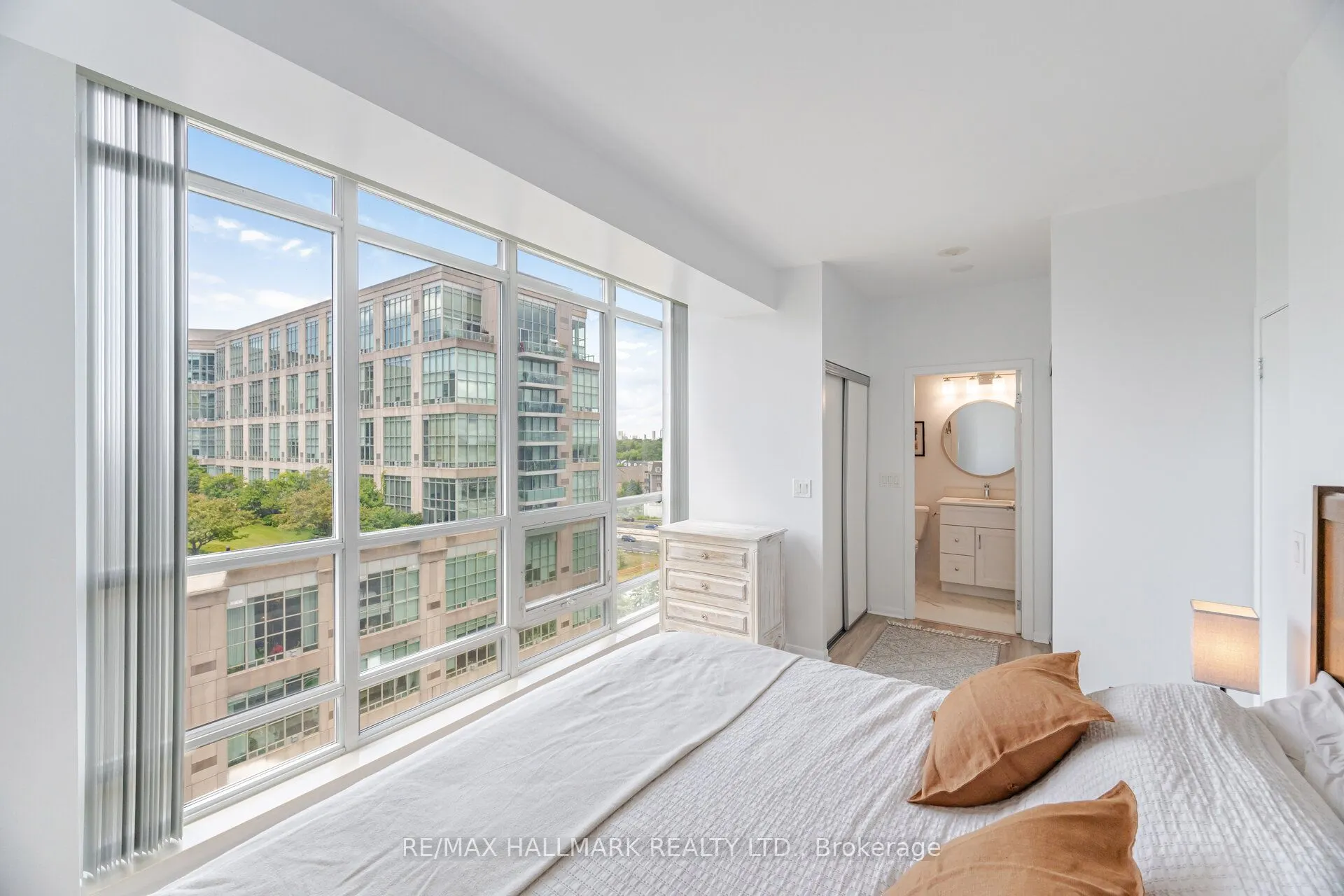 185 Legion Road N, #1114