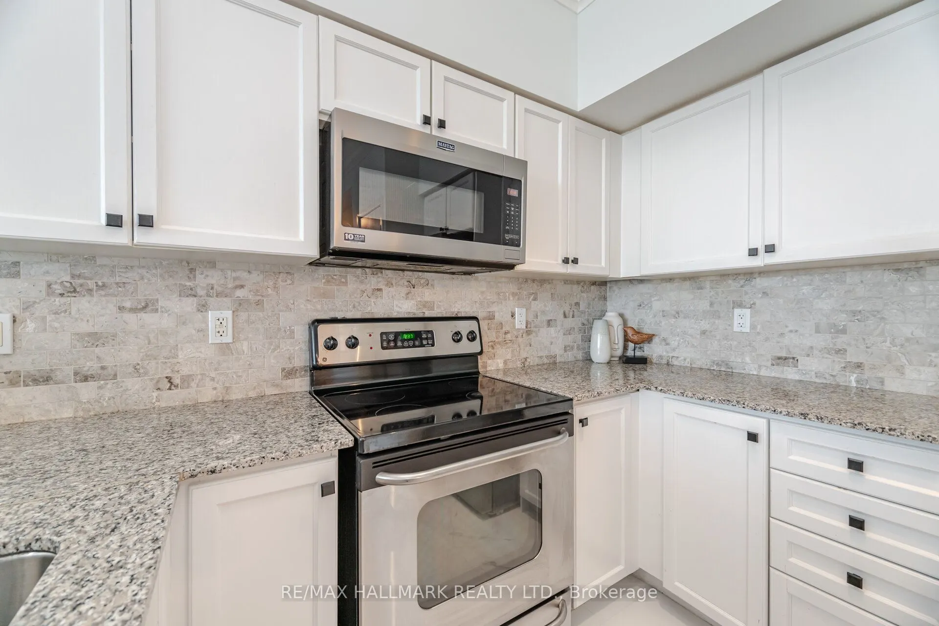 185 Legion Road N, #1114