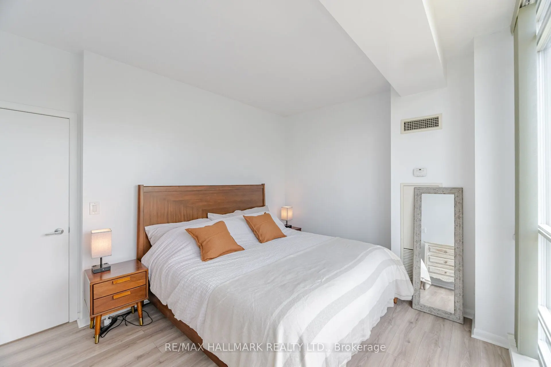 185 Legion Road N, #1114