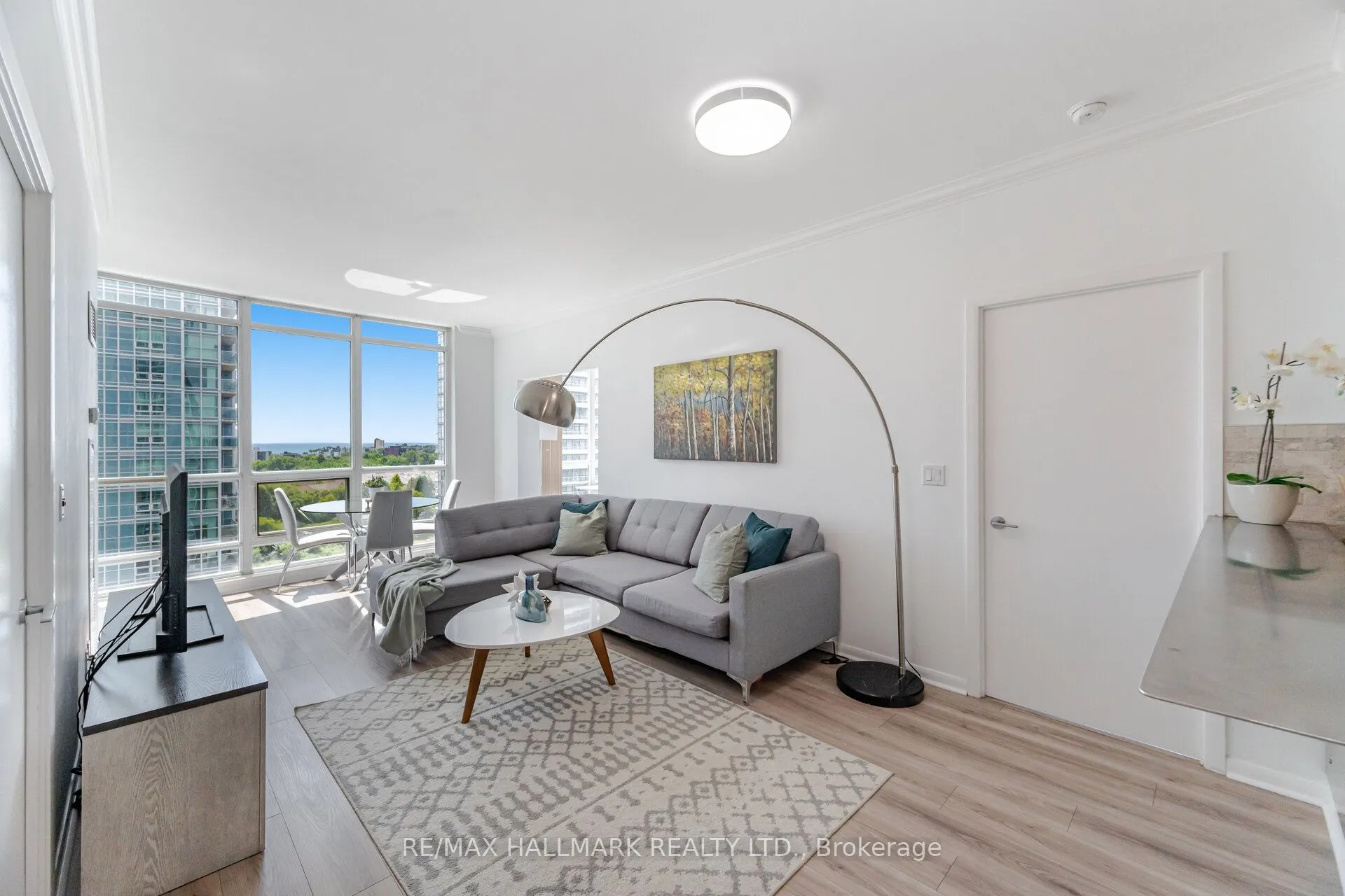 185 Legion Road N, #1114