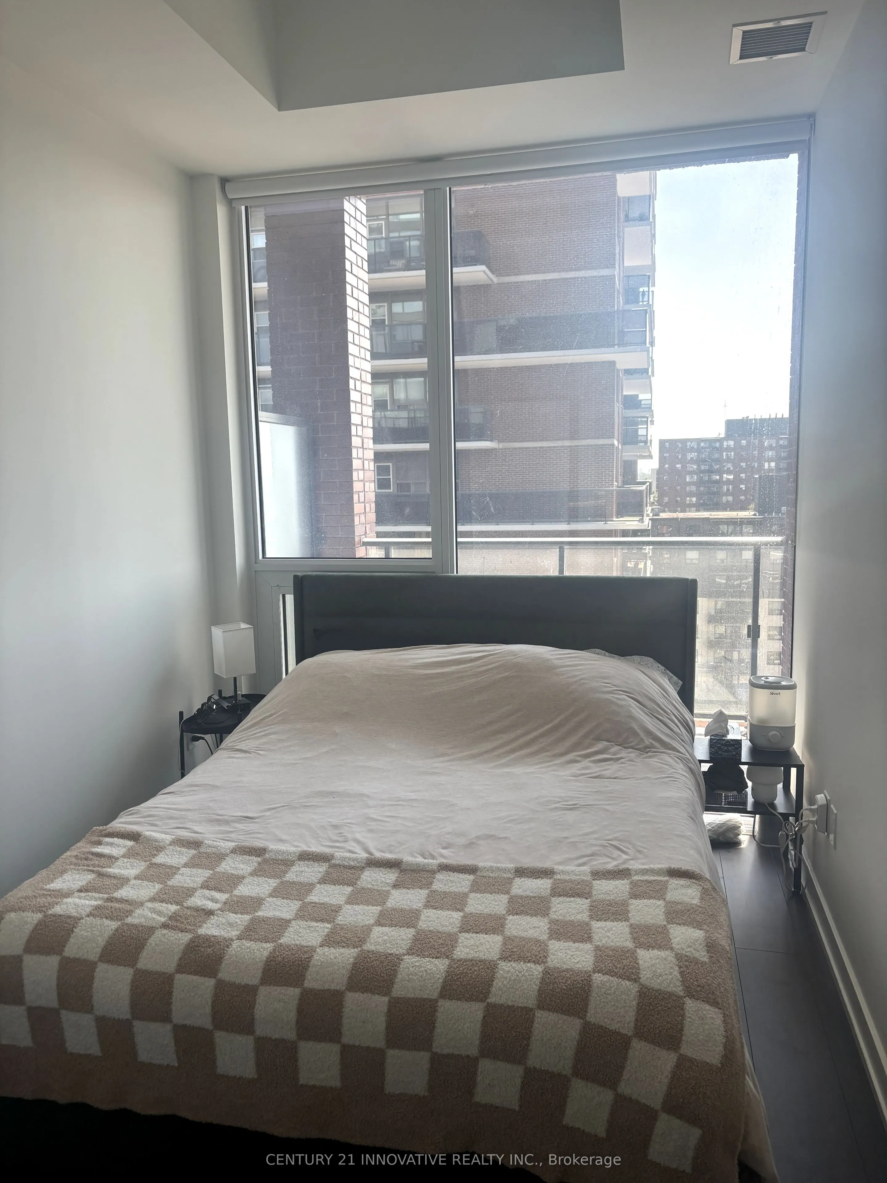 28 Ann Street, #813