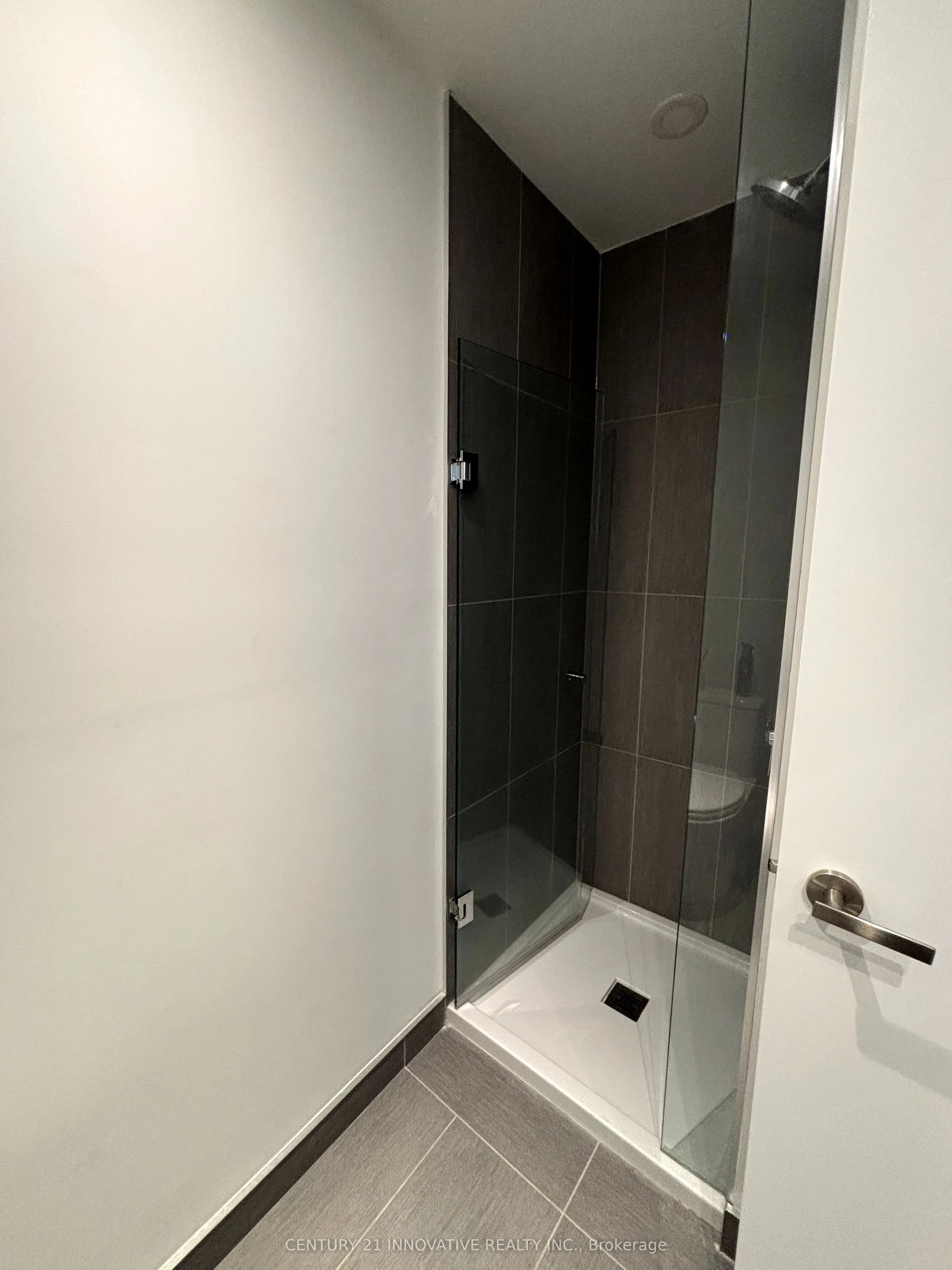 28 Ann Street, #813