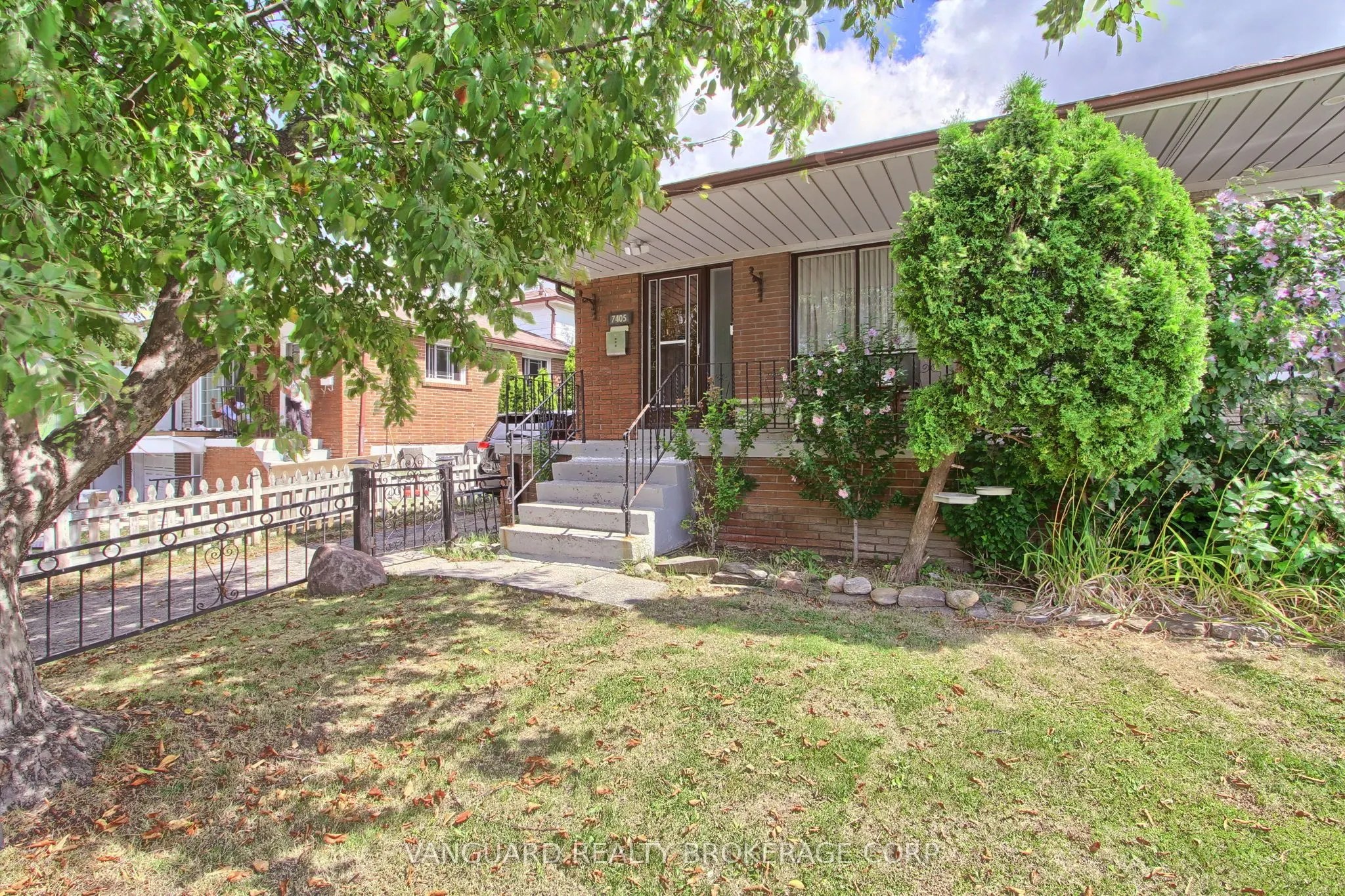 7405 Catalpa Road