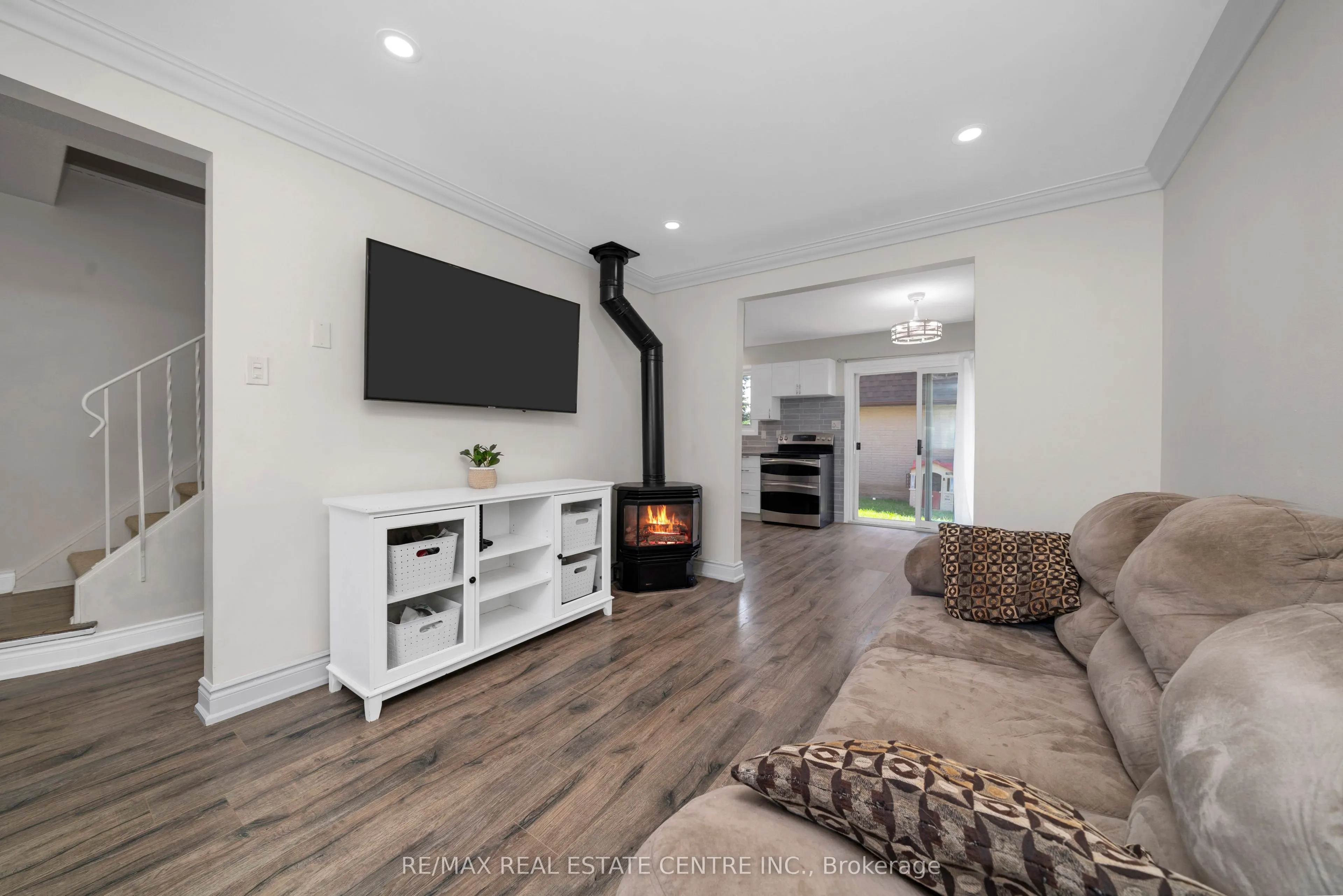 20 Mountainview Road S, #25