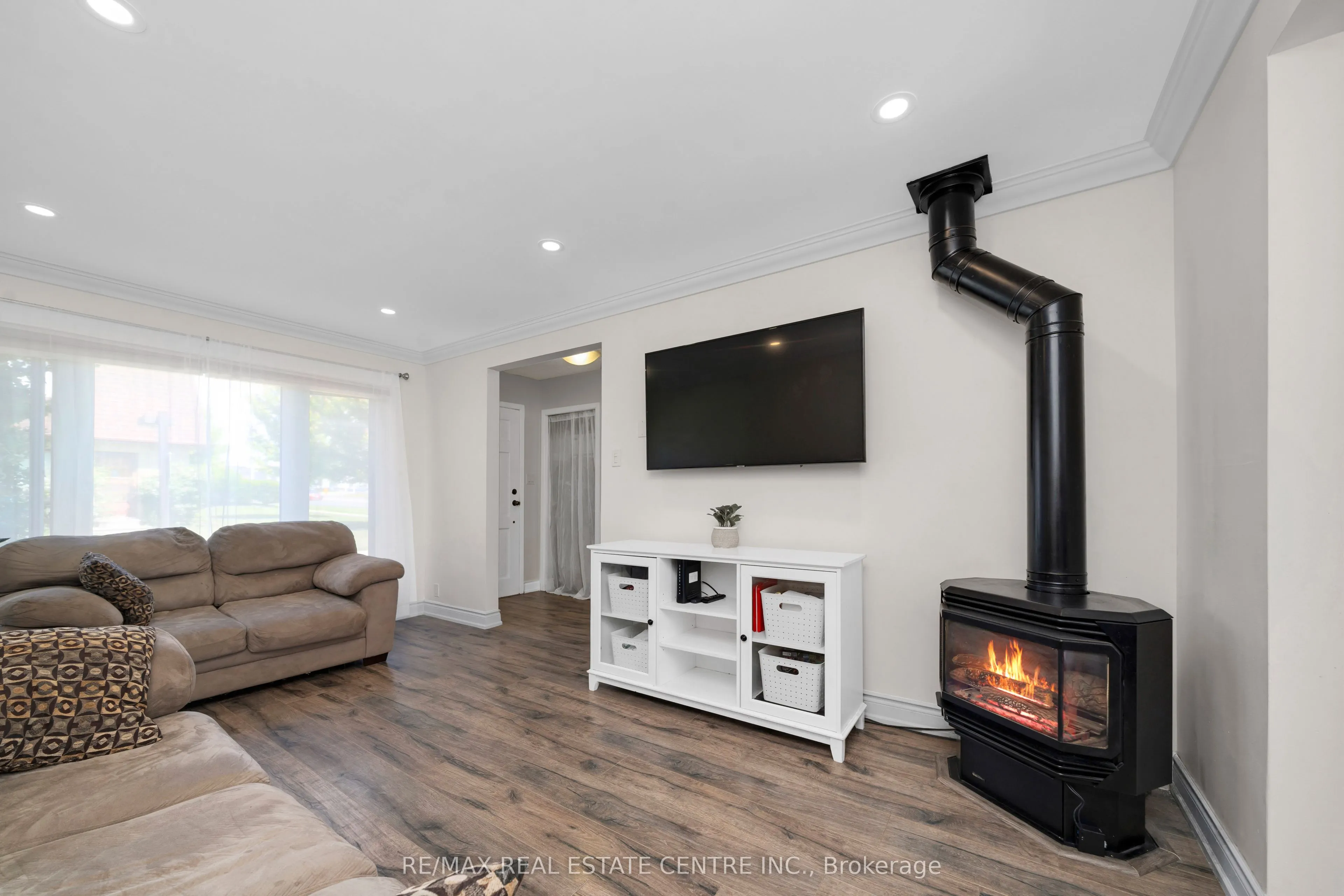 20 Mountainview Road S, #25