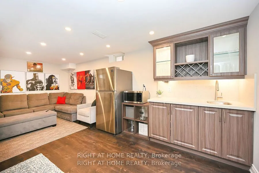 371 Hincks Drive