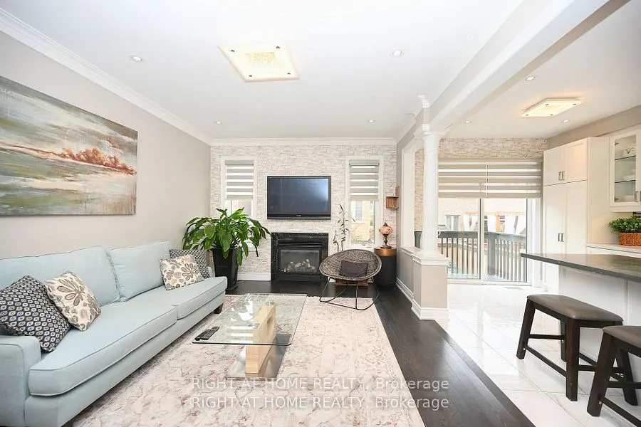 371 Hincks Drive