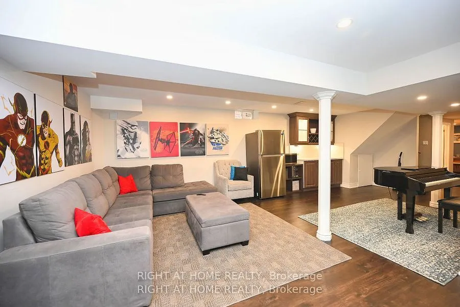 371 Hincks Drive