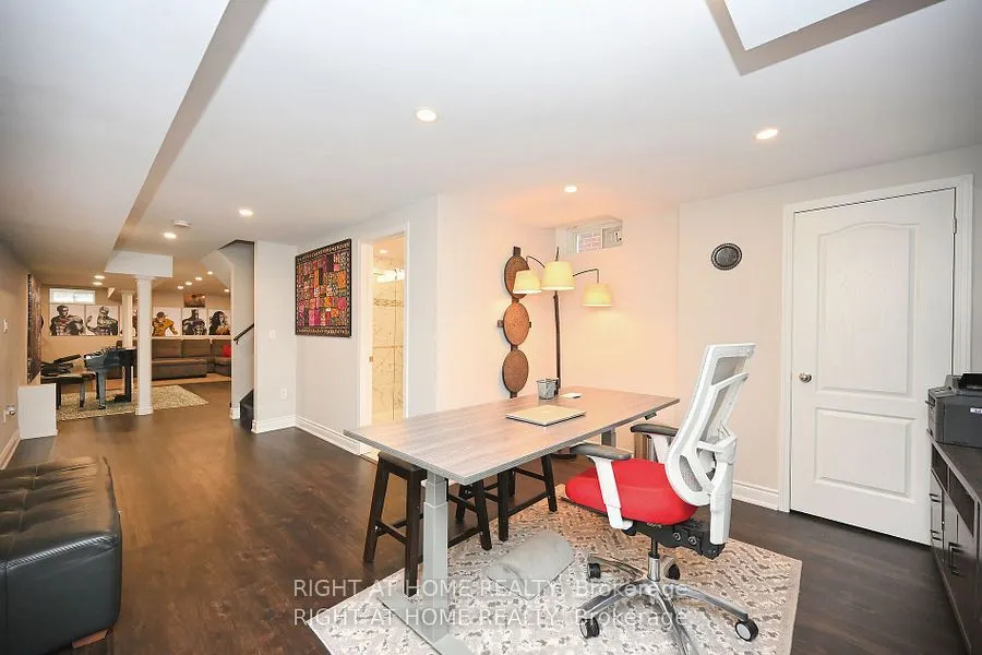 371 Hincks Drive