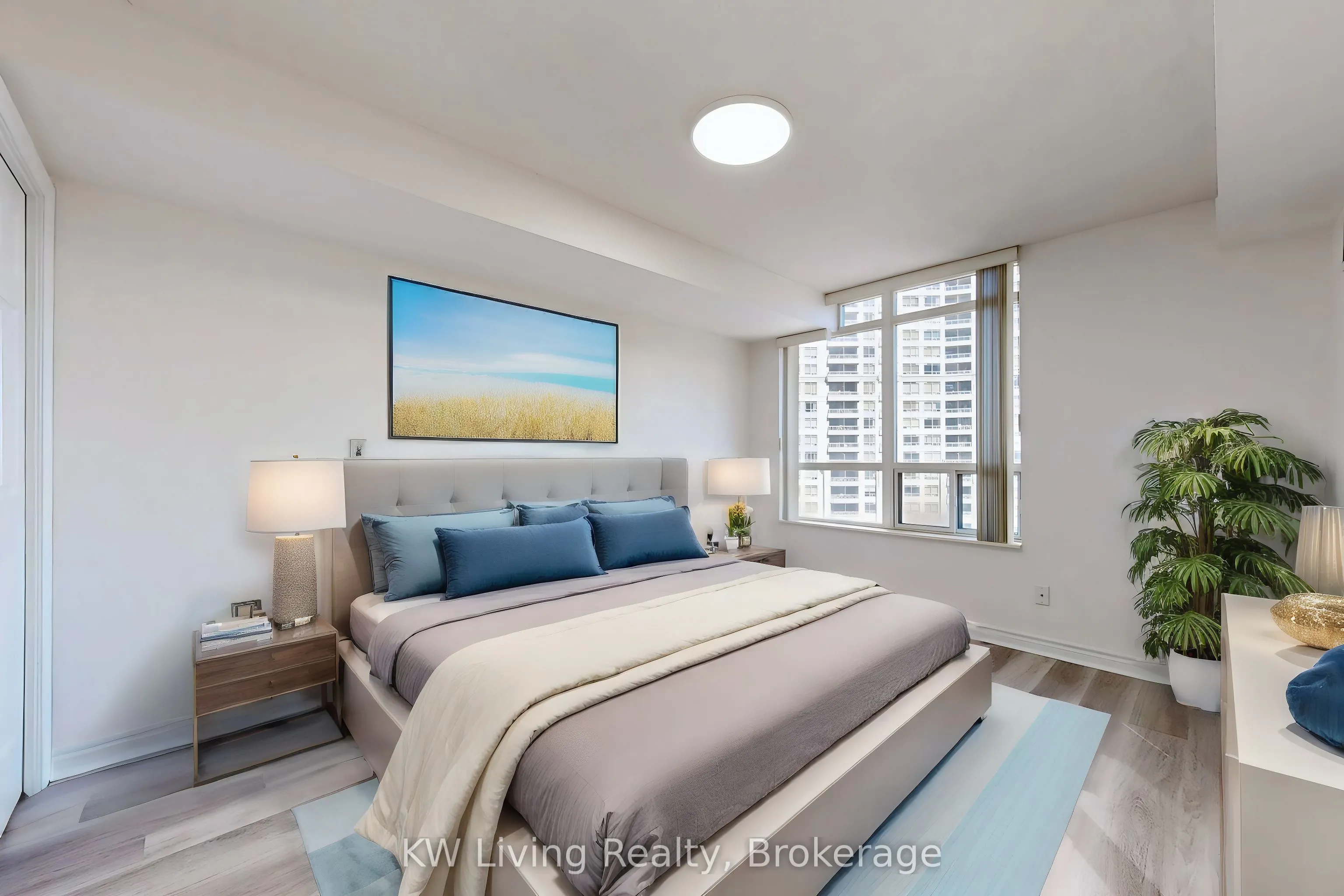 3888 Duke Of York Boulevard, #733
