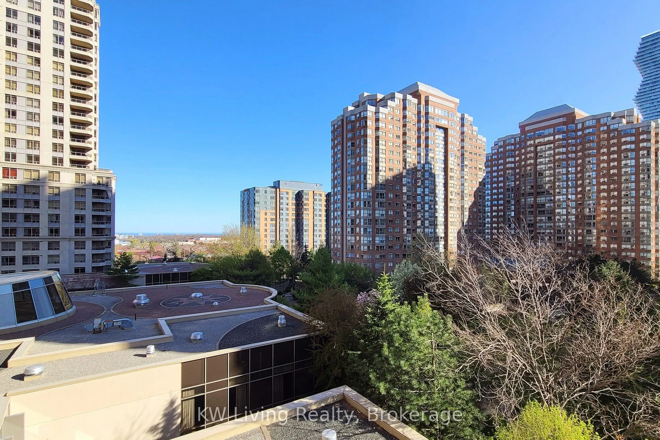 3888 Duke Of York Boulevard, #733