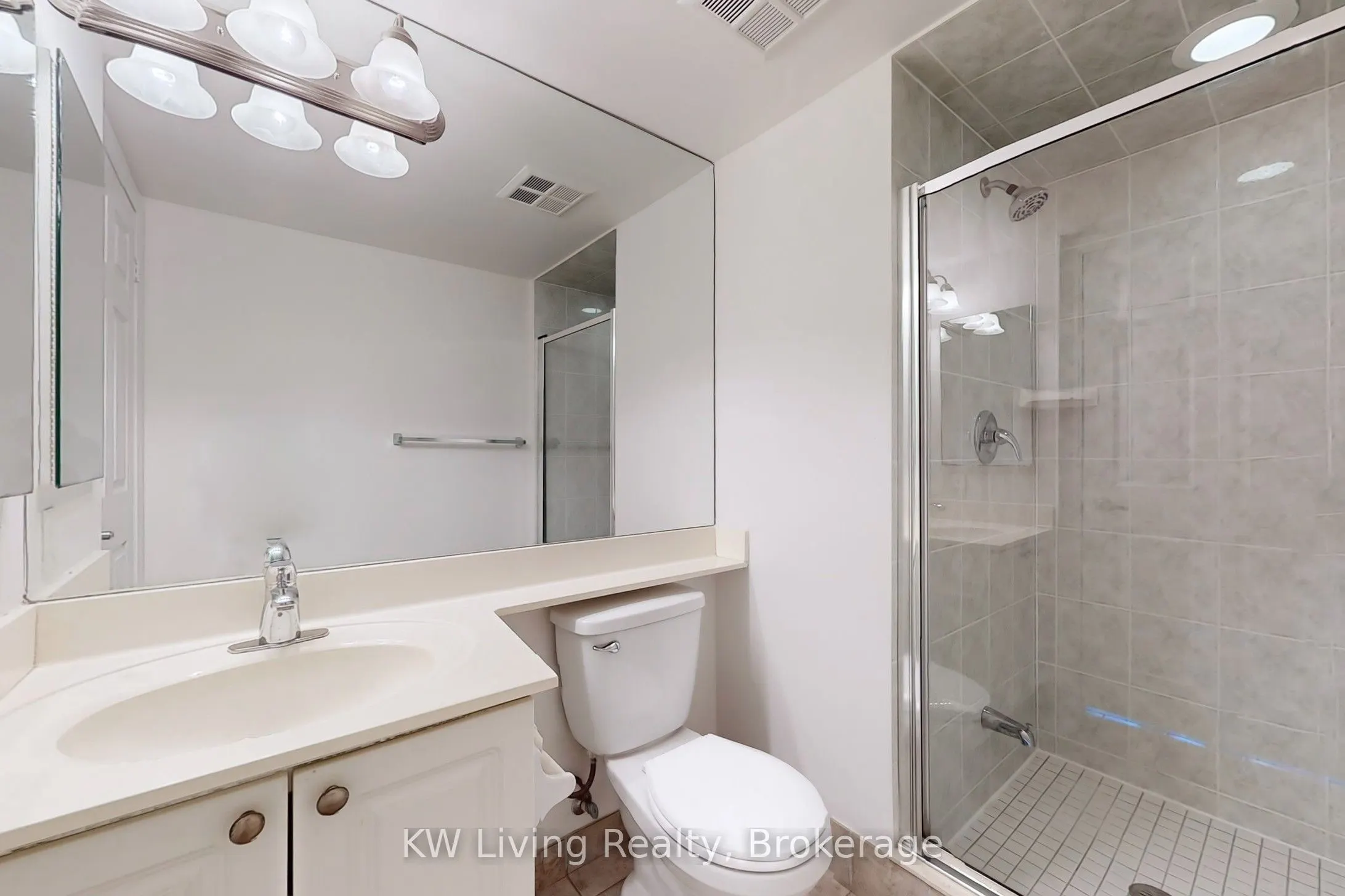 3888 Duke Of York Boulevard, #733