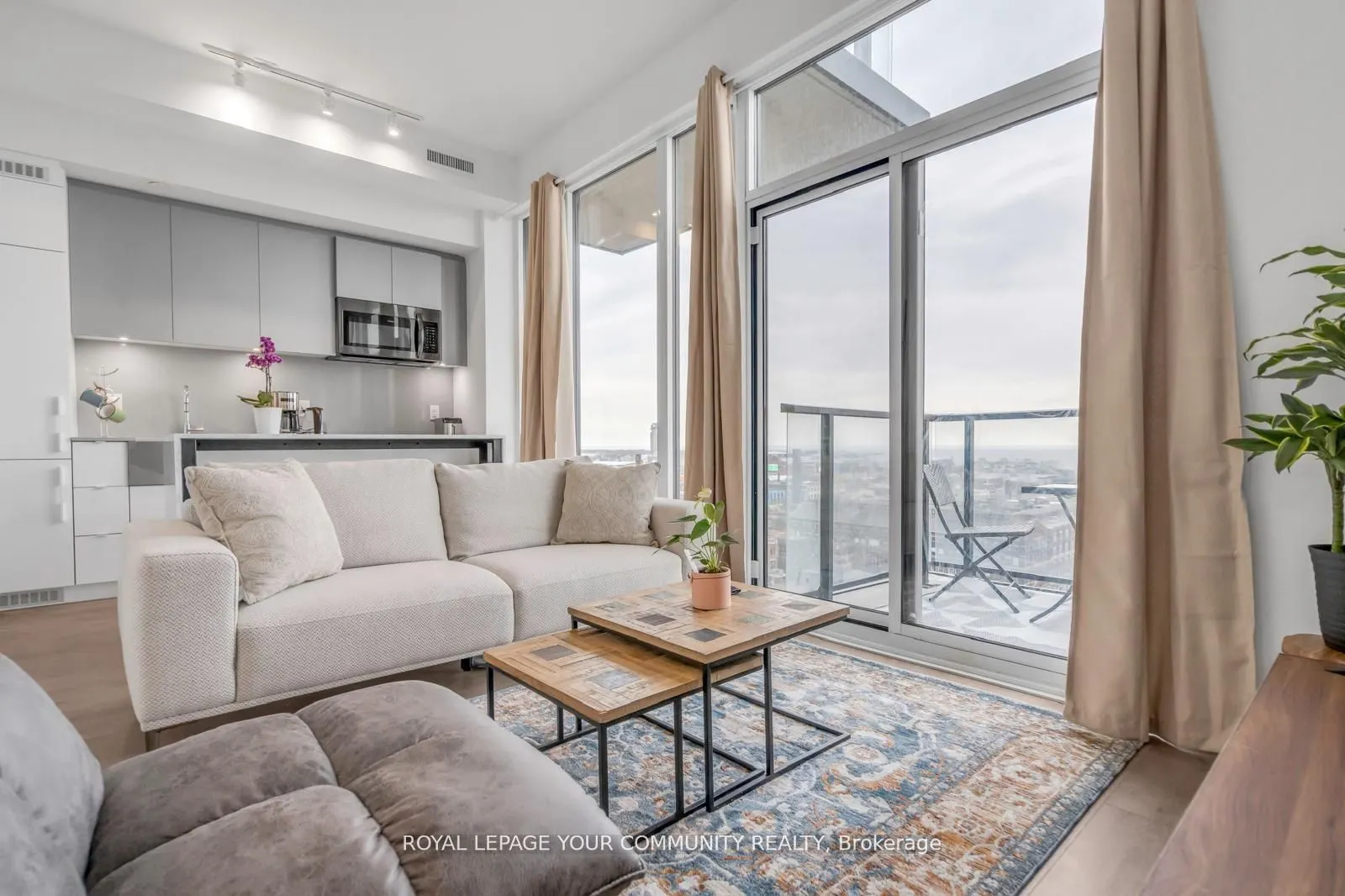 270 Dufferin Street, #1106