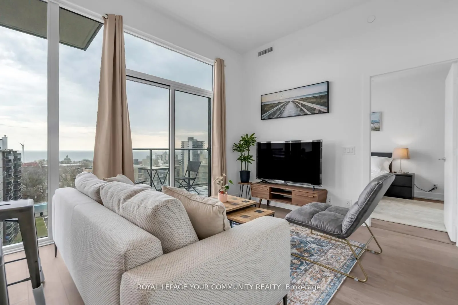 270 Dufferin Street, #1106