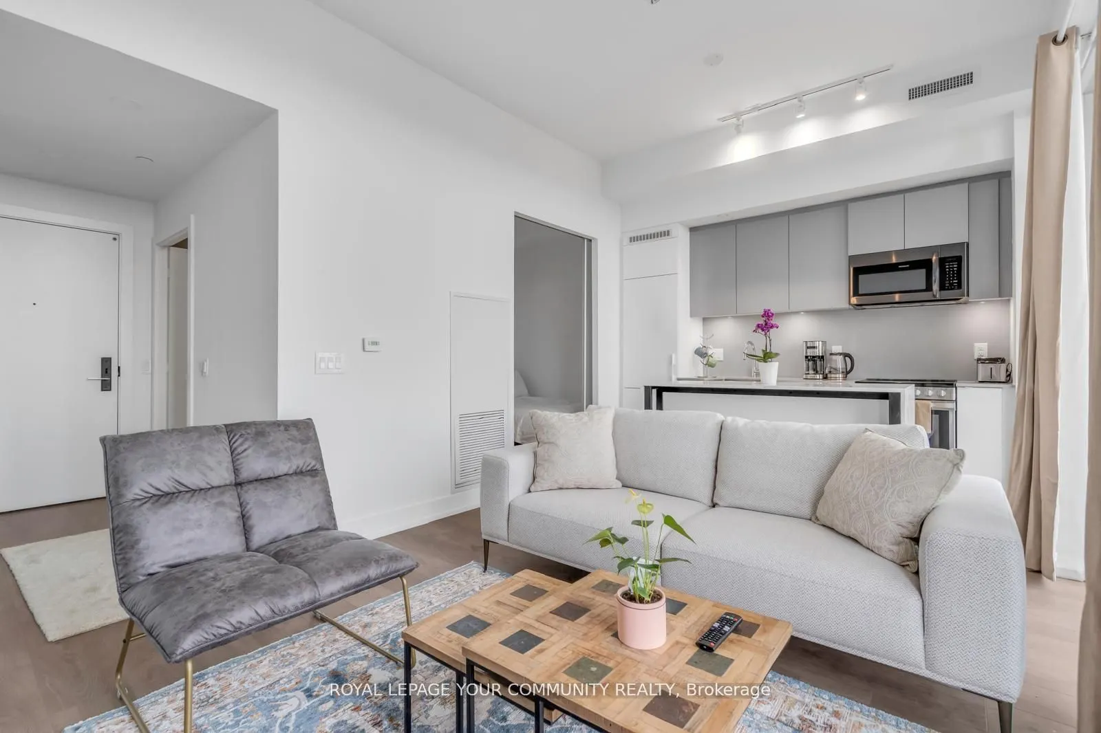 270 Dufferin Street, #1106
