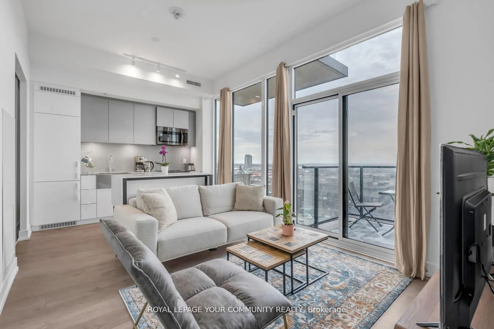 270 Dufferin Street, #1106