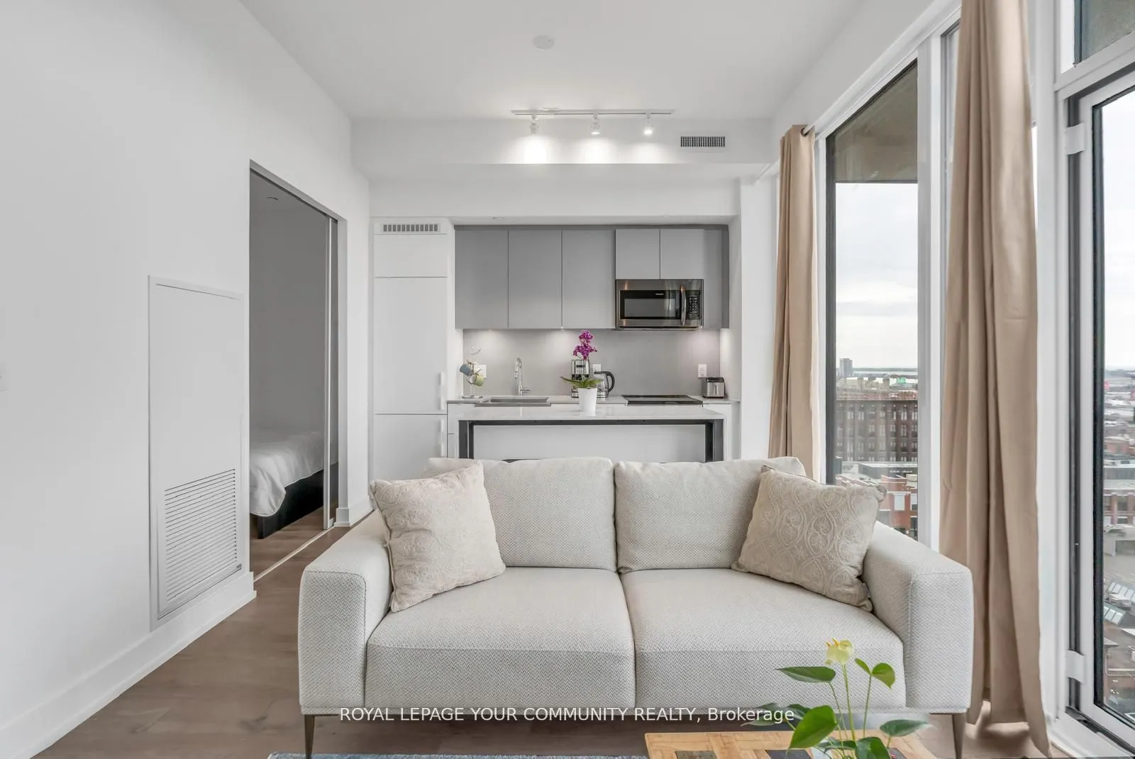270 Dufferin Street, #1106