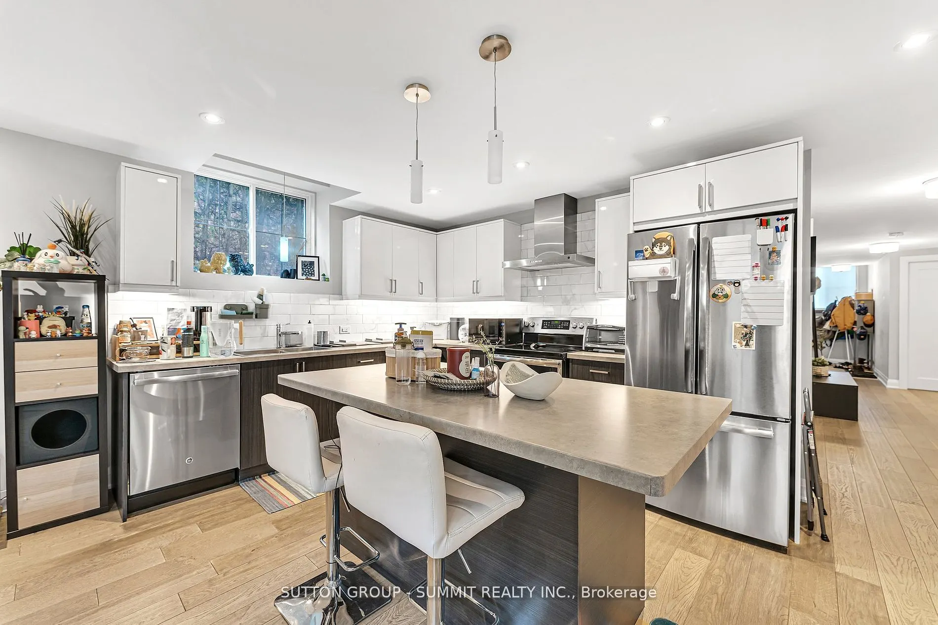 31 Oakwood Avenue N