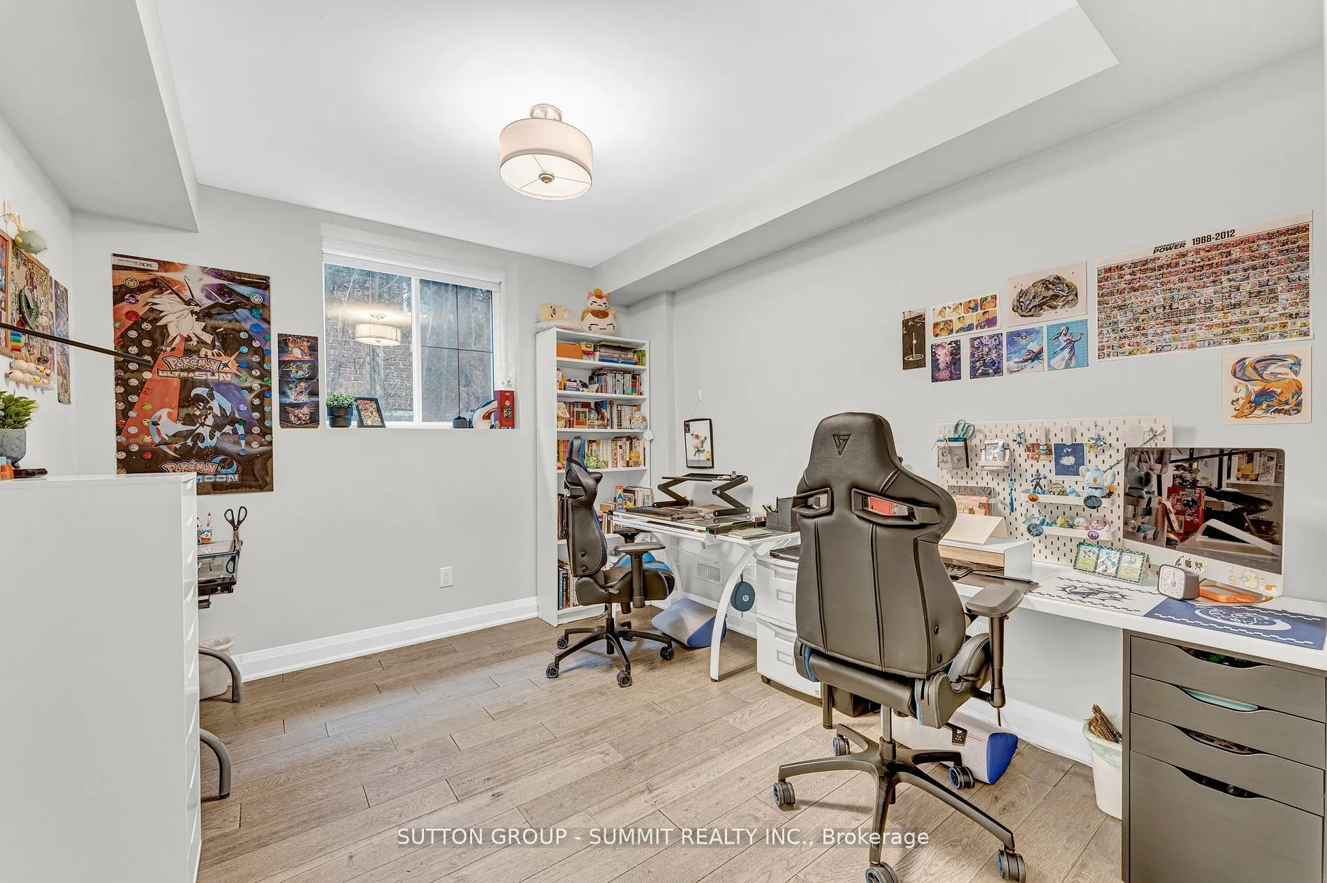 31 Oakwood Avenue N
