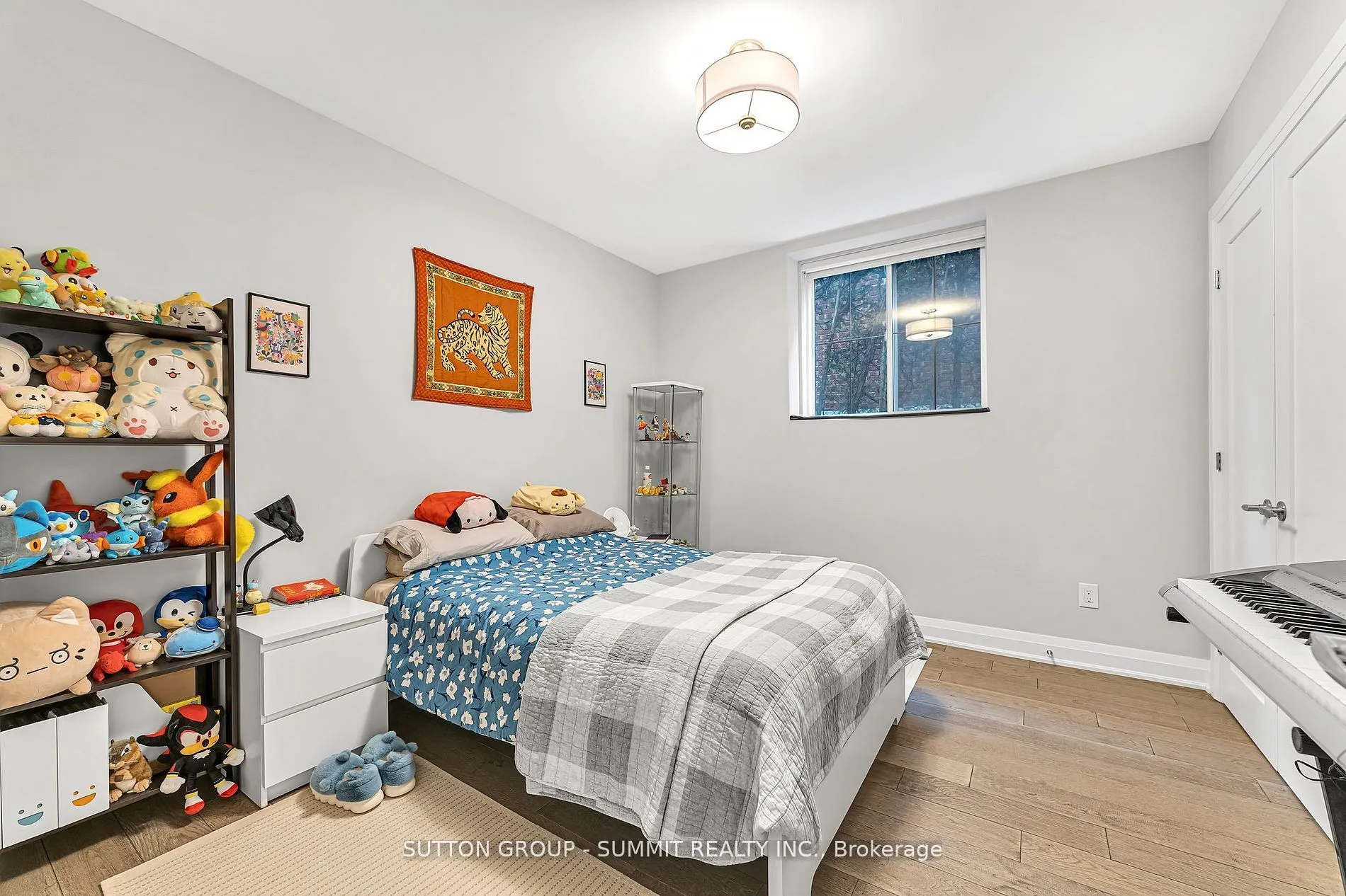 31 Oakwood Avenue N