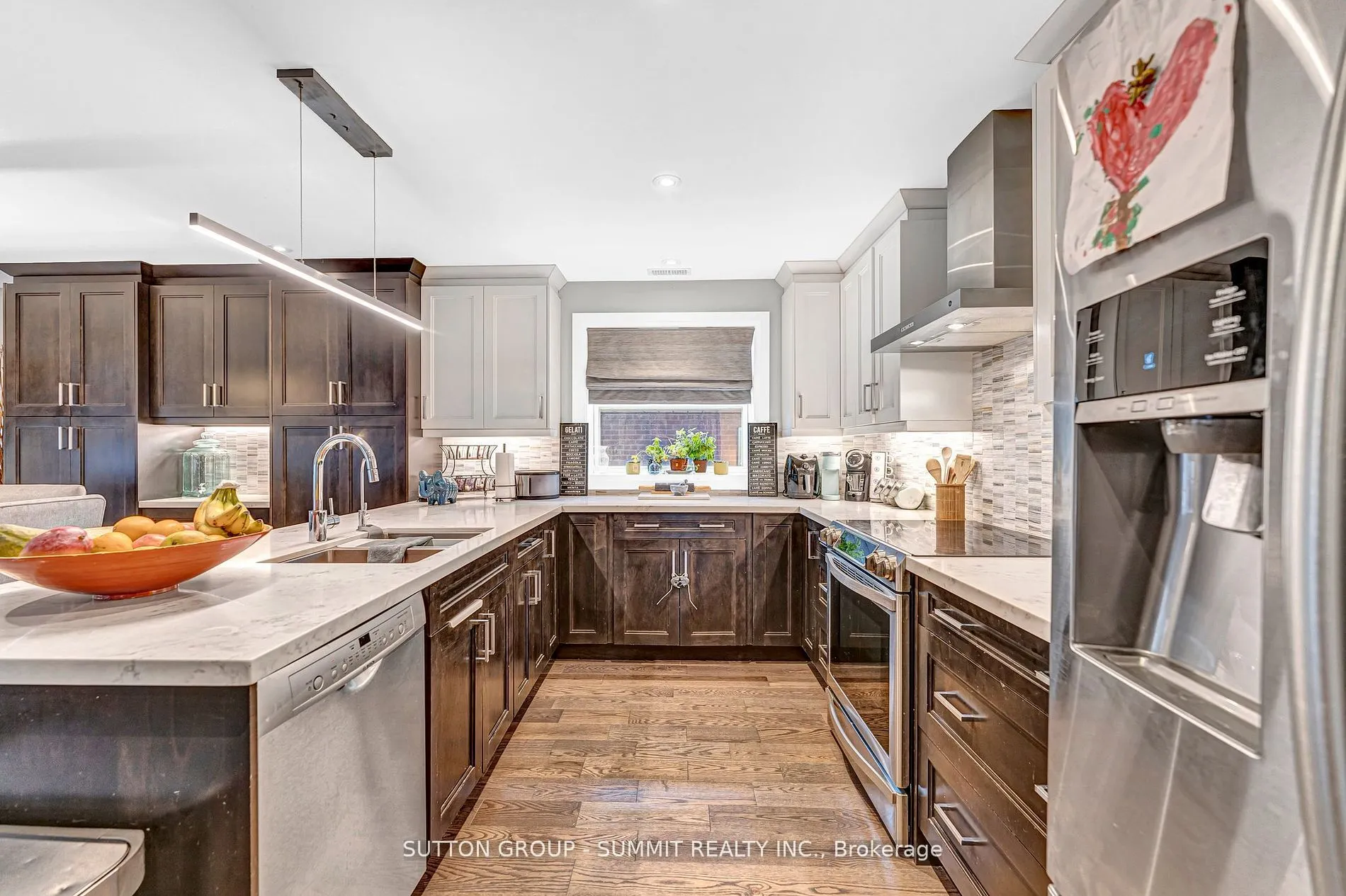 31 Oakwood Avenue N