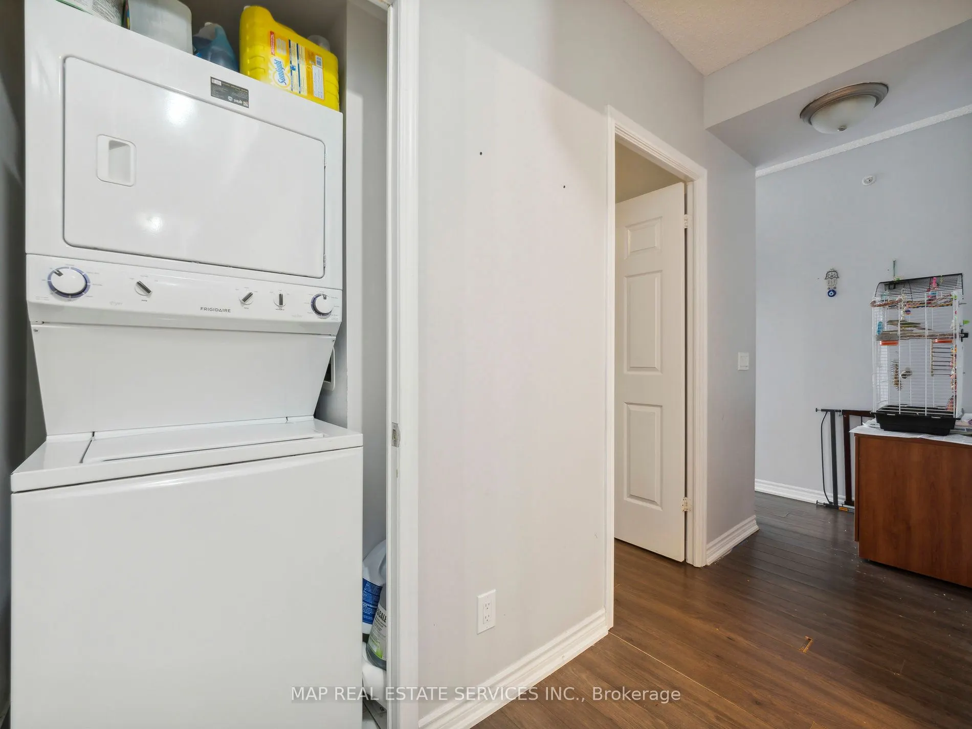 15 James Finlay Way, #805