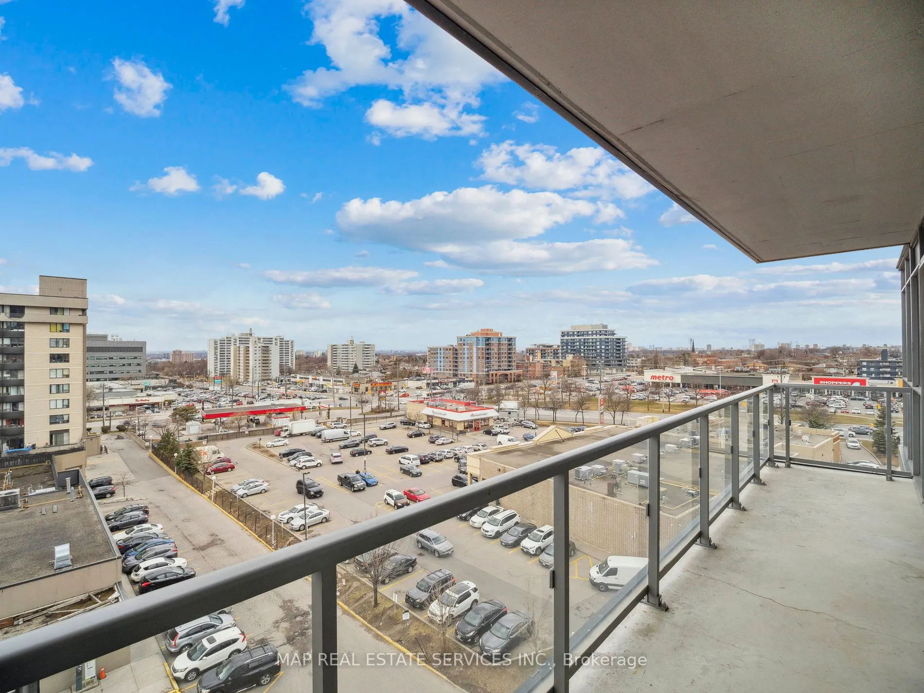 15 James Finlay Way, #805