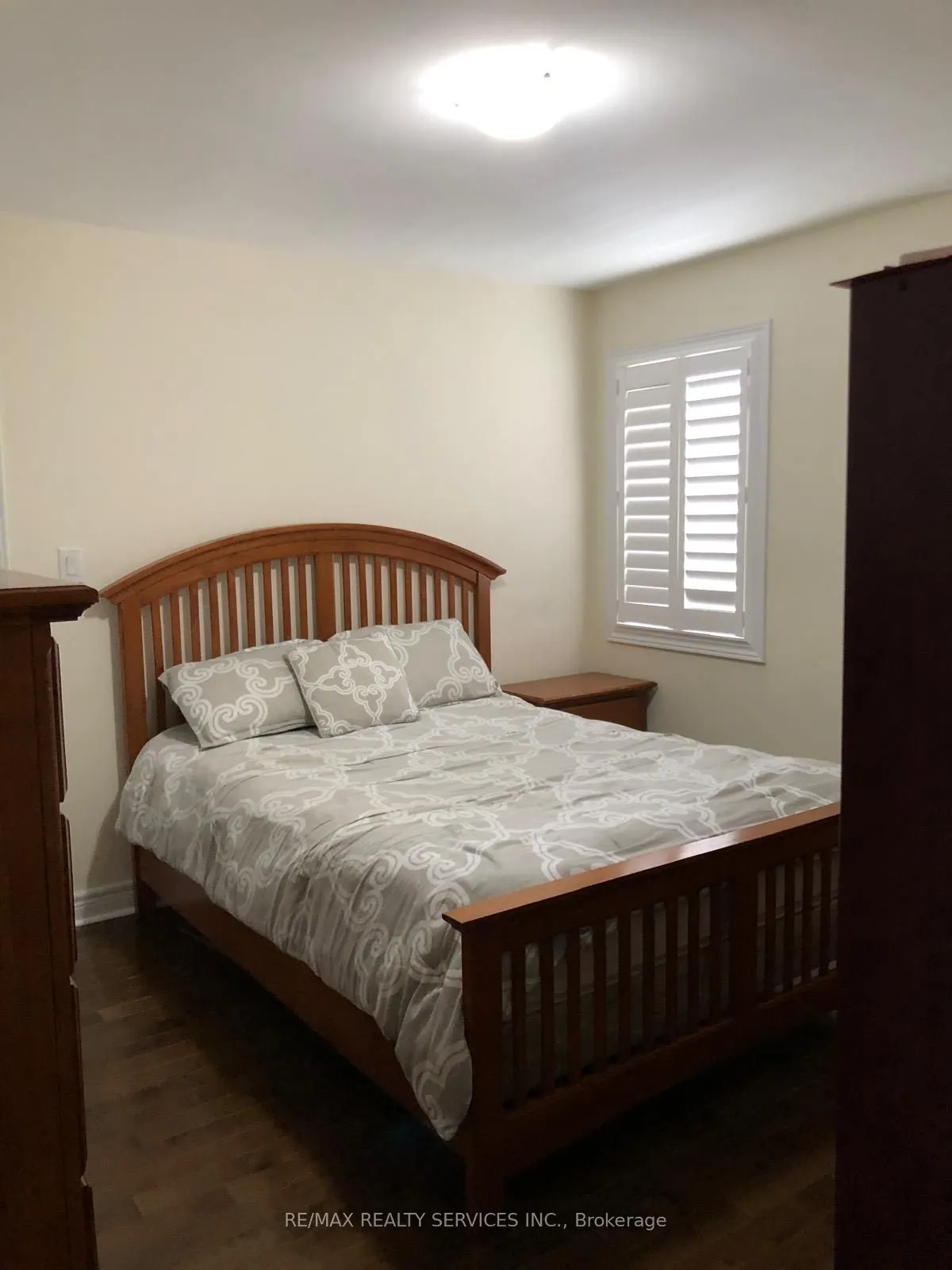 9 Beechmont Drive
