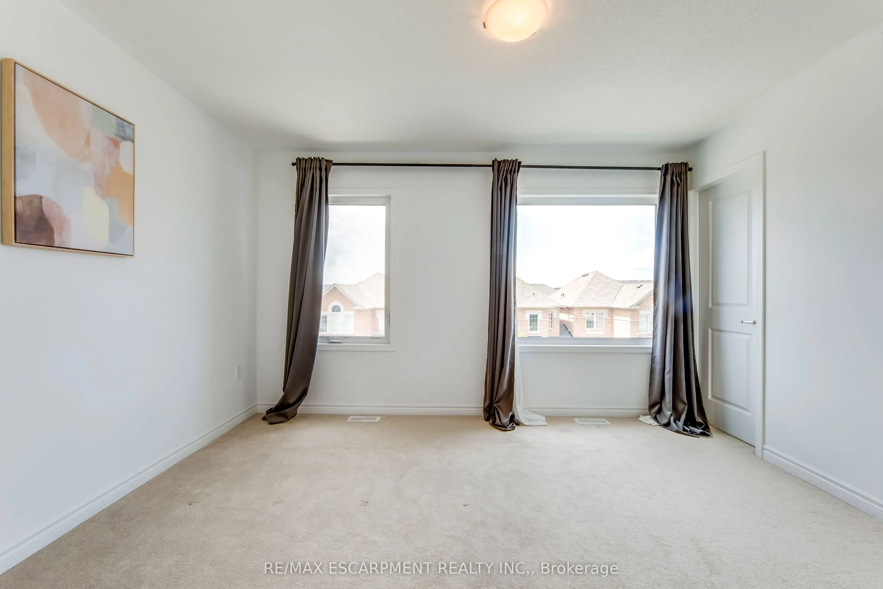 82 Huguenot Road, #82