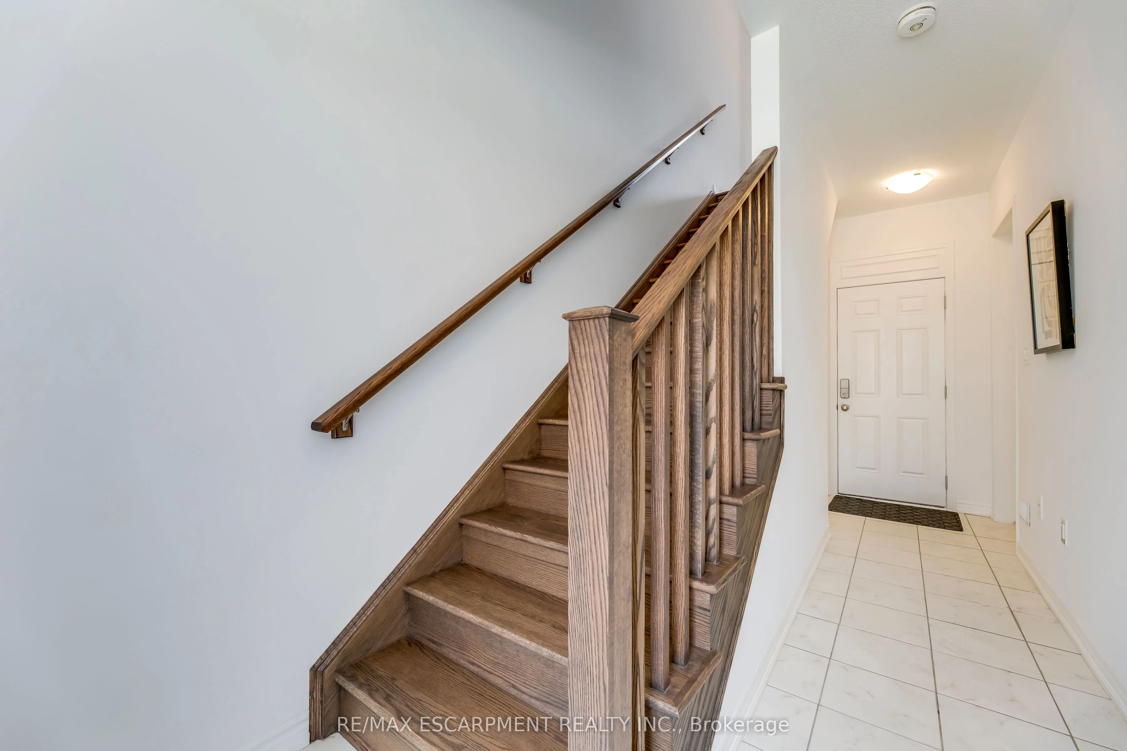82 Huguenot Road, #82