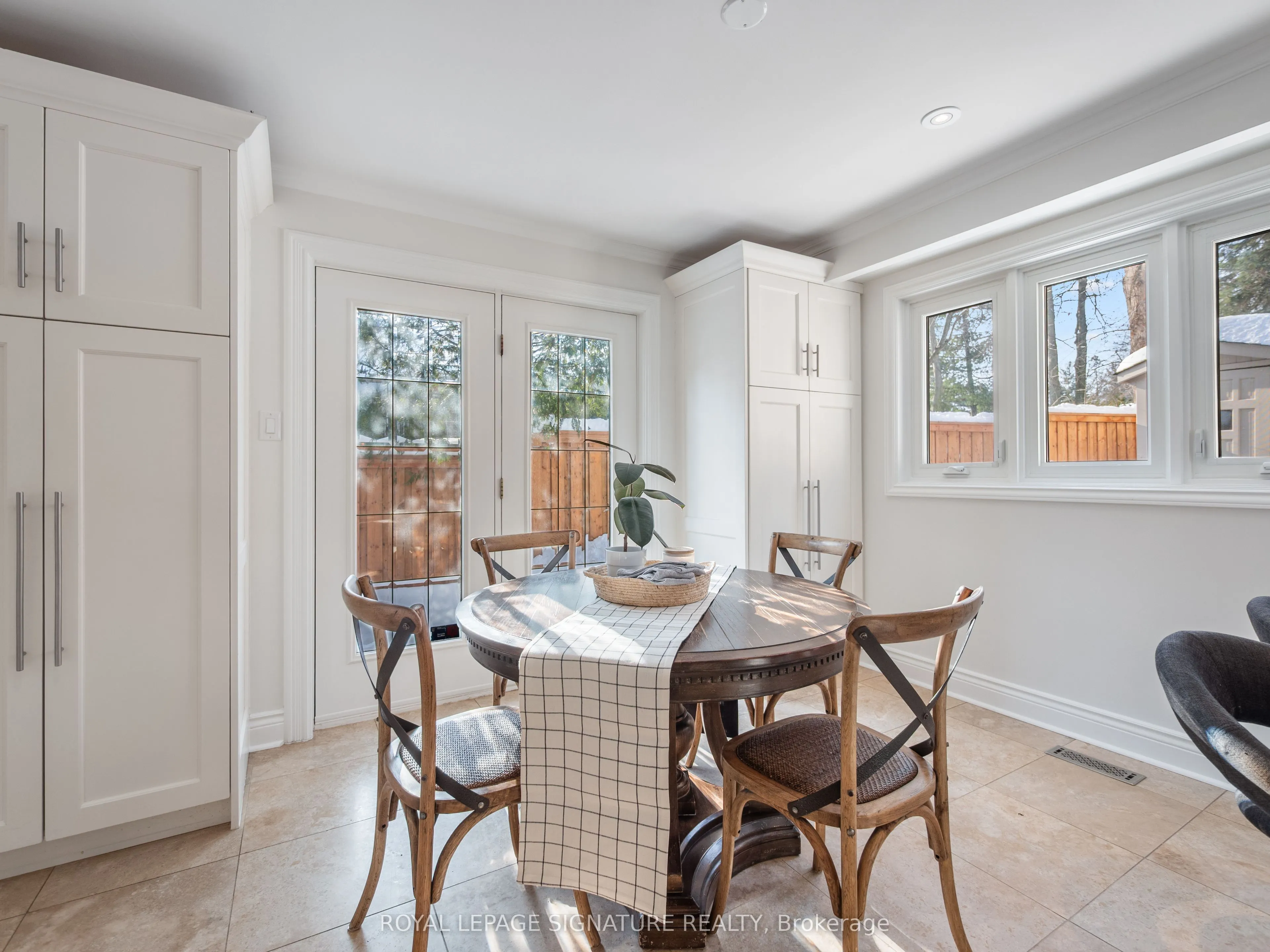 1376 Tecumseh Park Drive