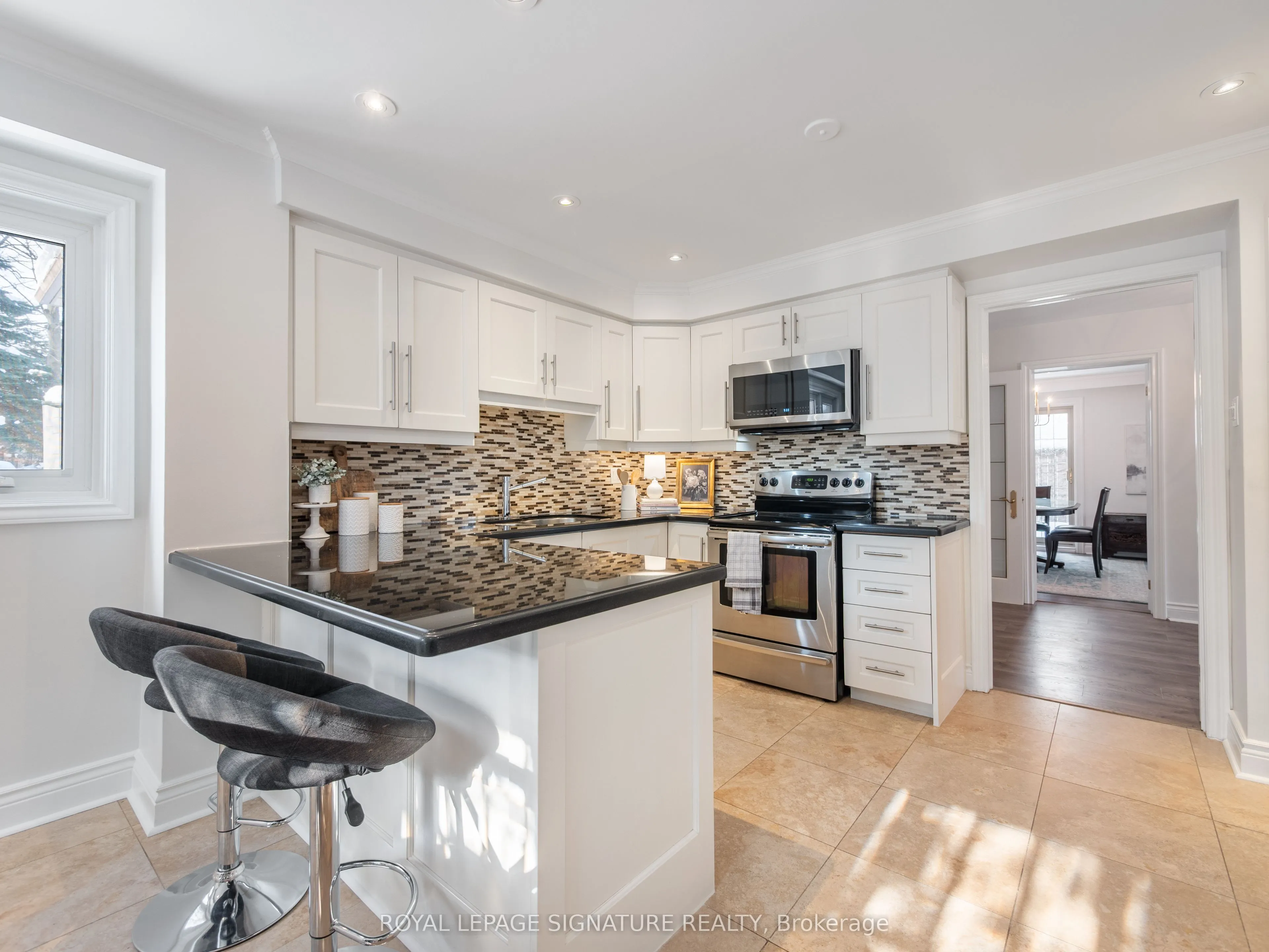 1376 Tecumseh Park Drive