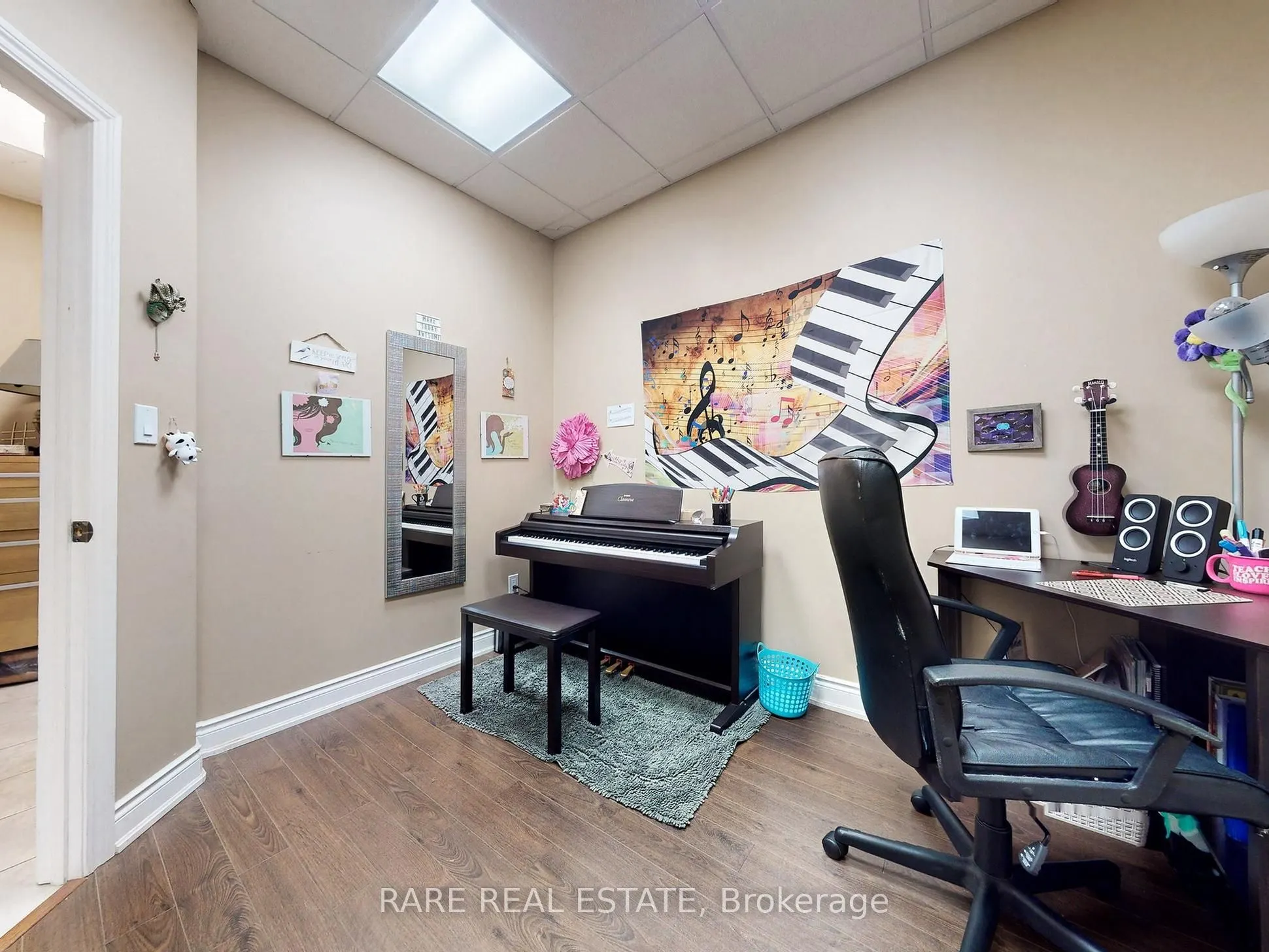 48 Centennial Road, #3