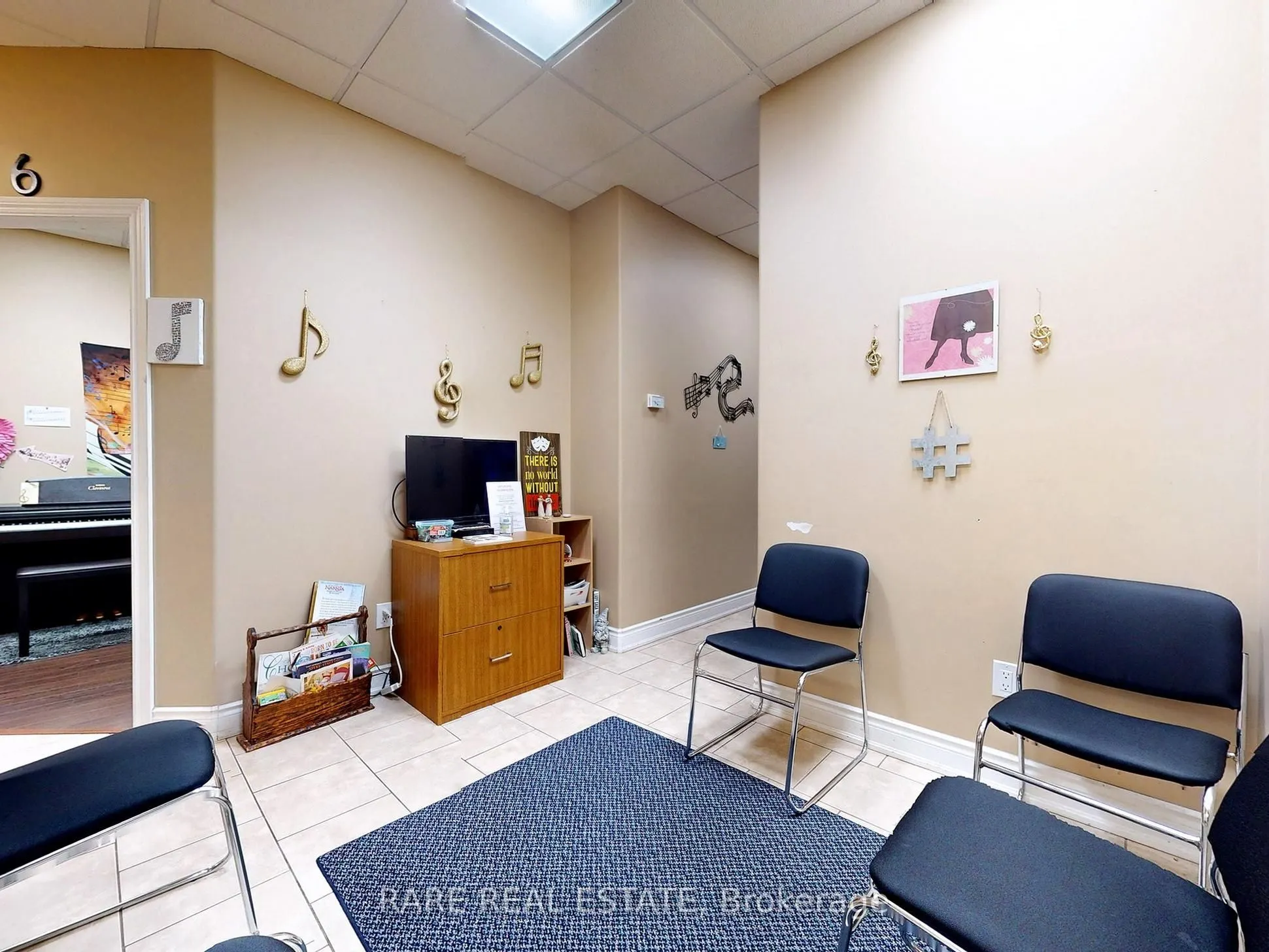 48 Centennial Road, #3