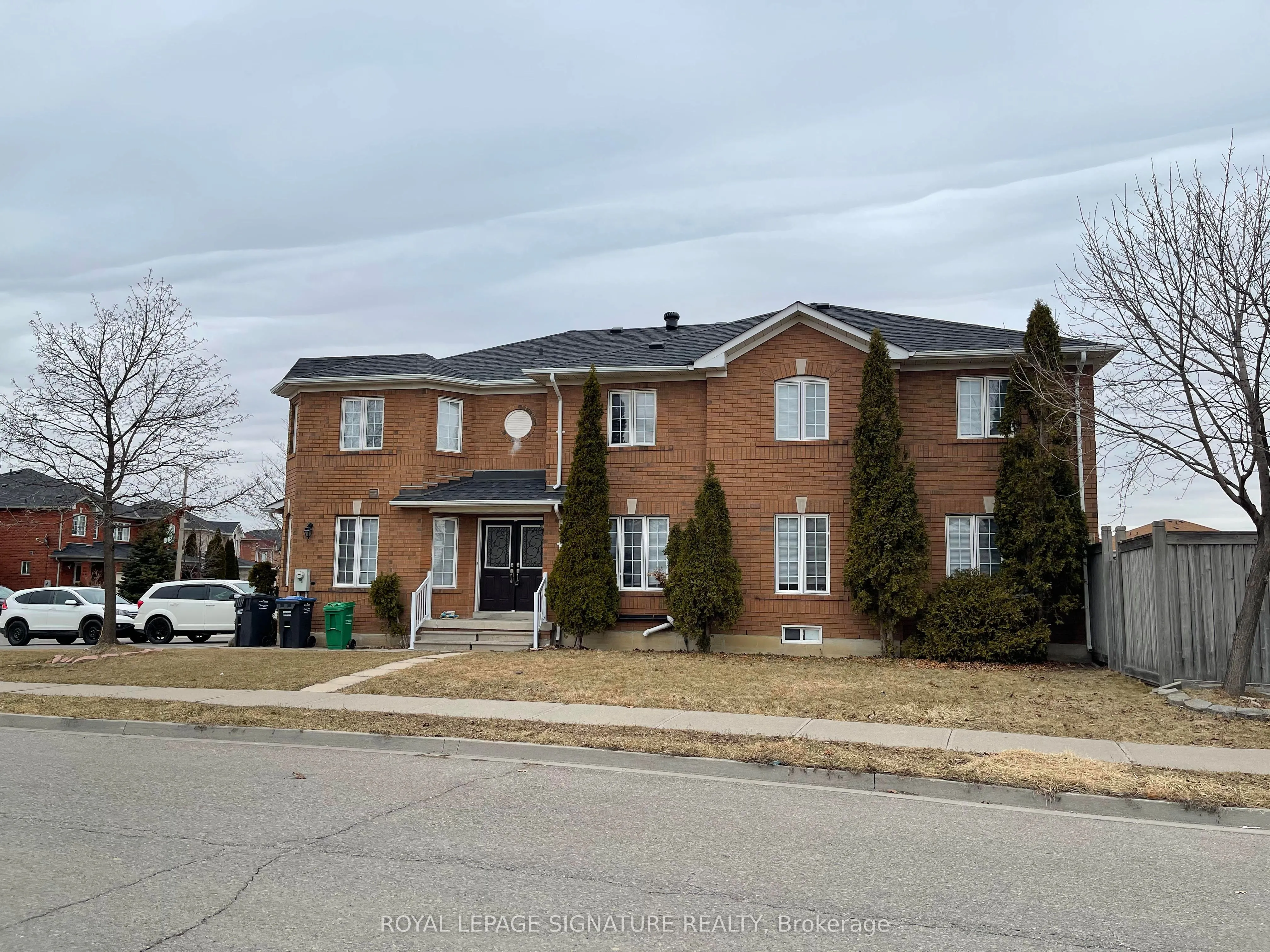 37 Whiteface Crescent