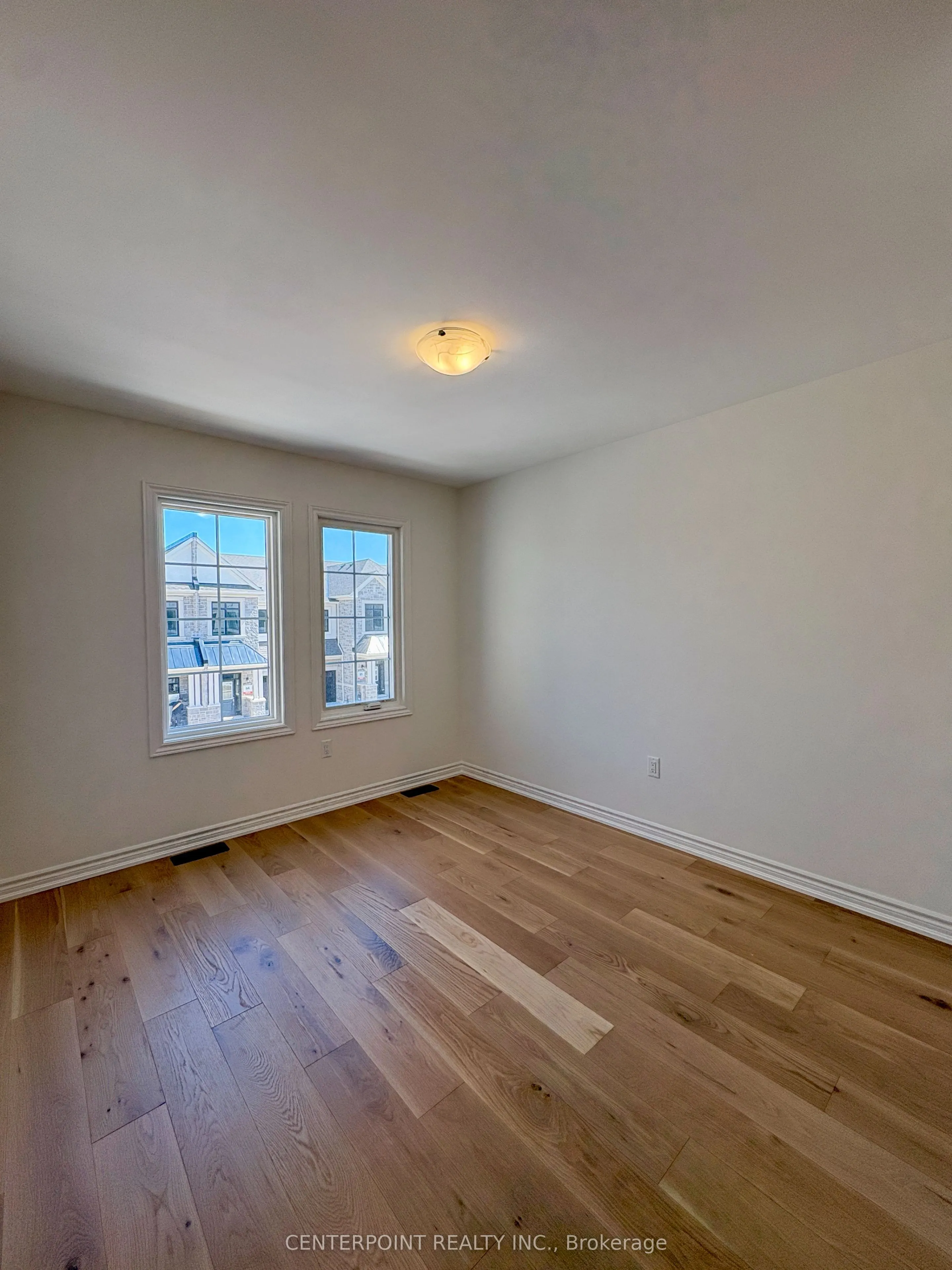 3084 Harvard Gardens