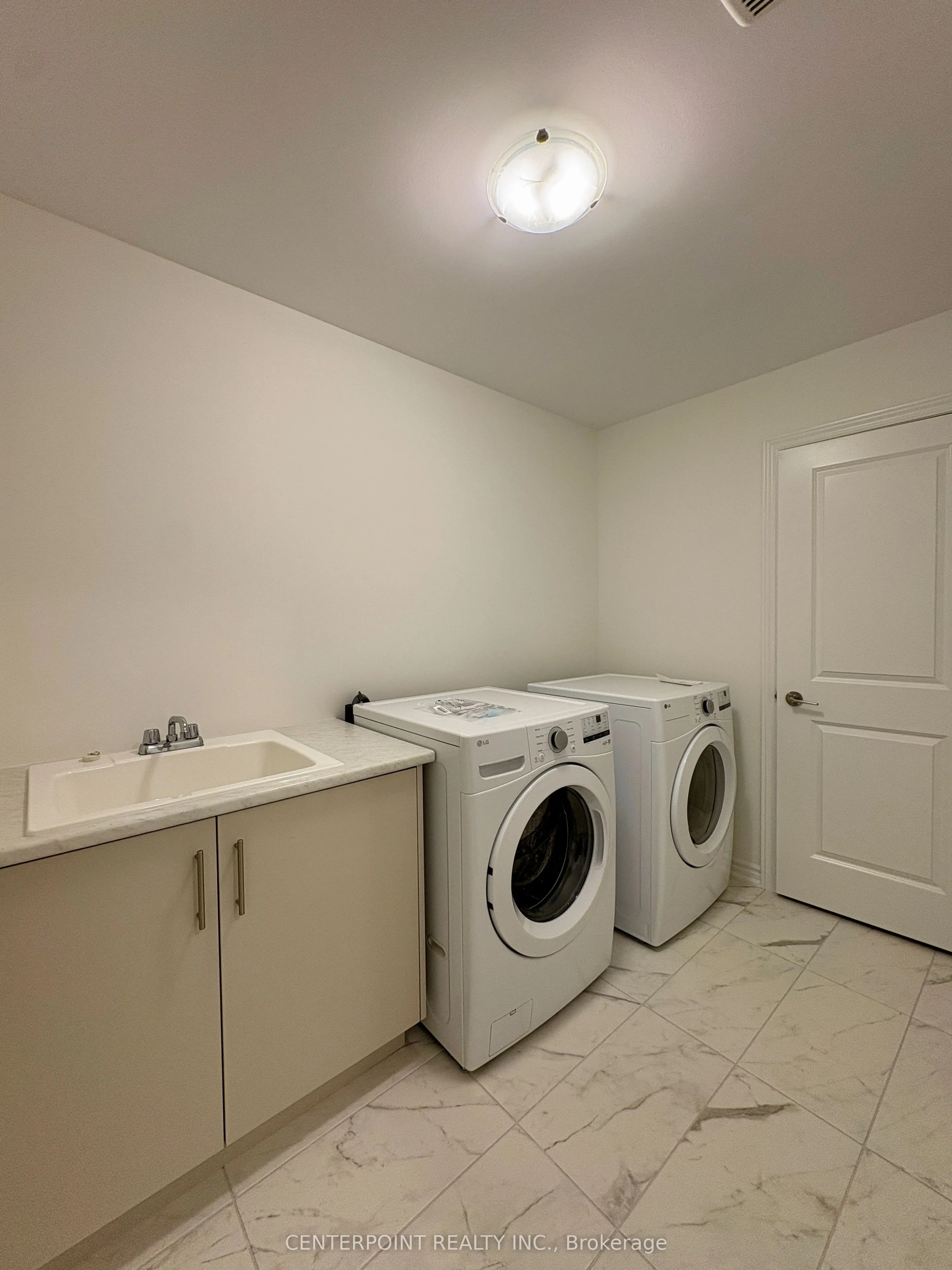 3084 Harvard Gardens