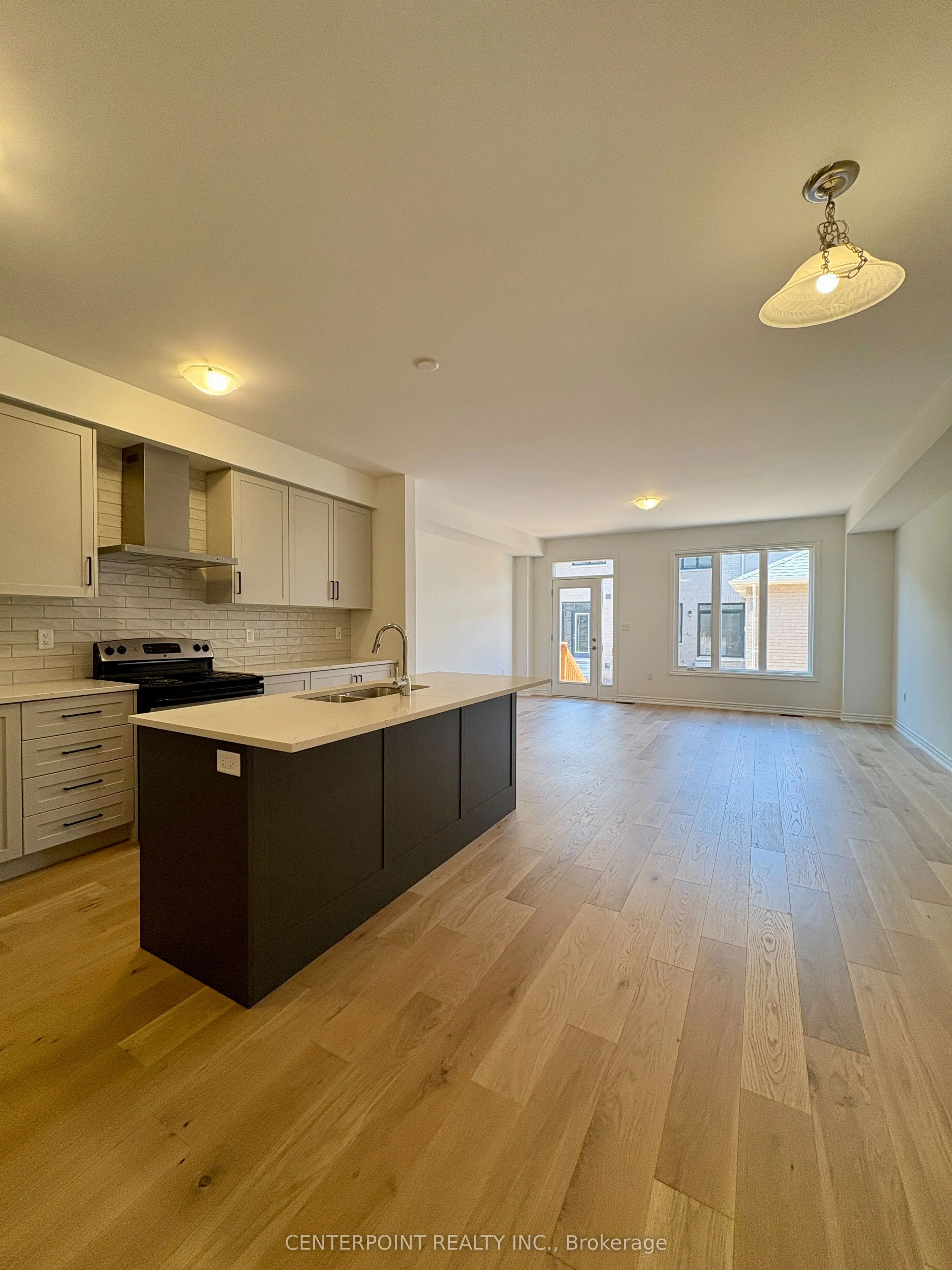 3084 Harvard Gardens