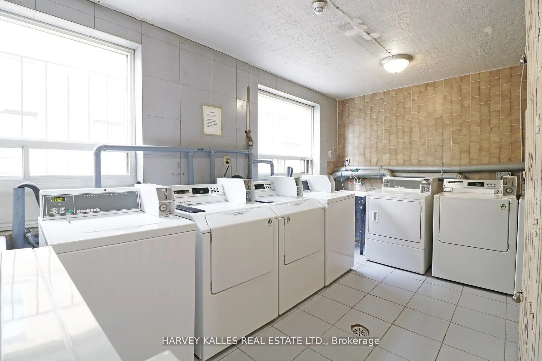 500 Gilbert Avenue, #209