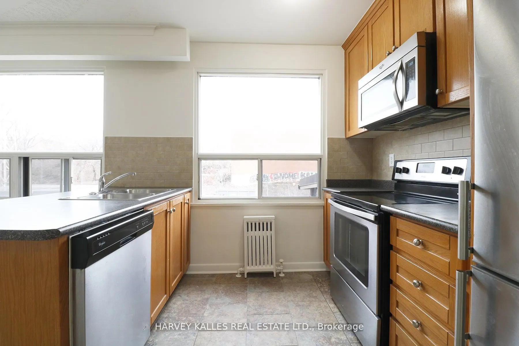 500 Gilbert Avenue, #209