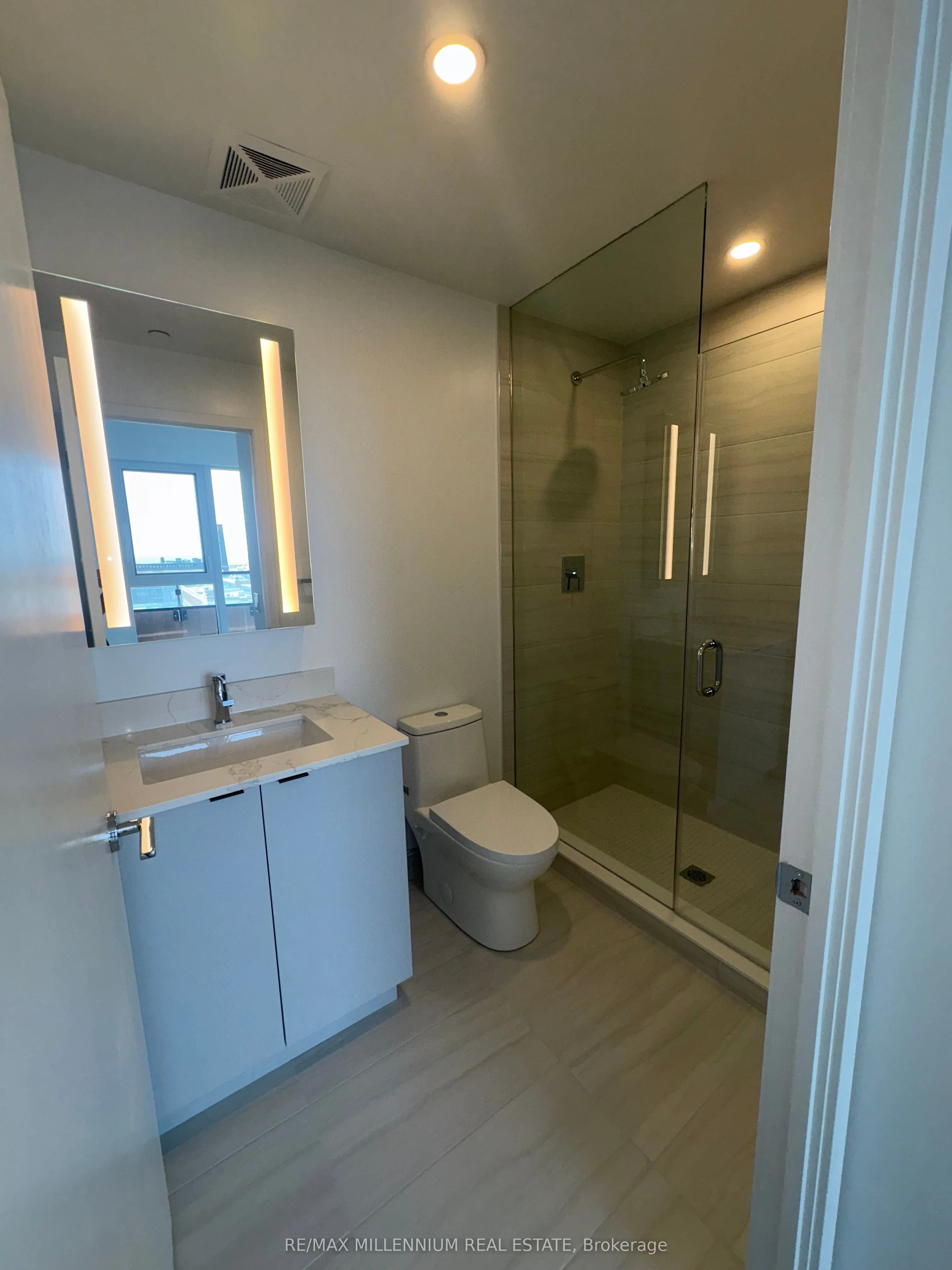 1182 King Street, #616