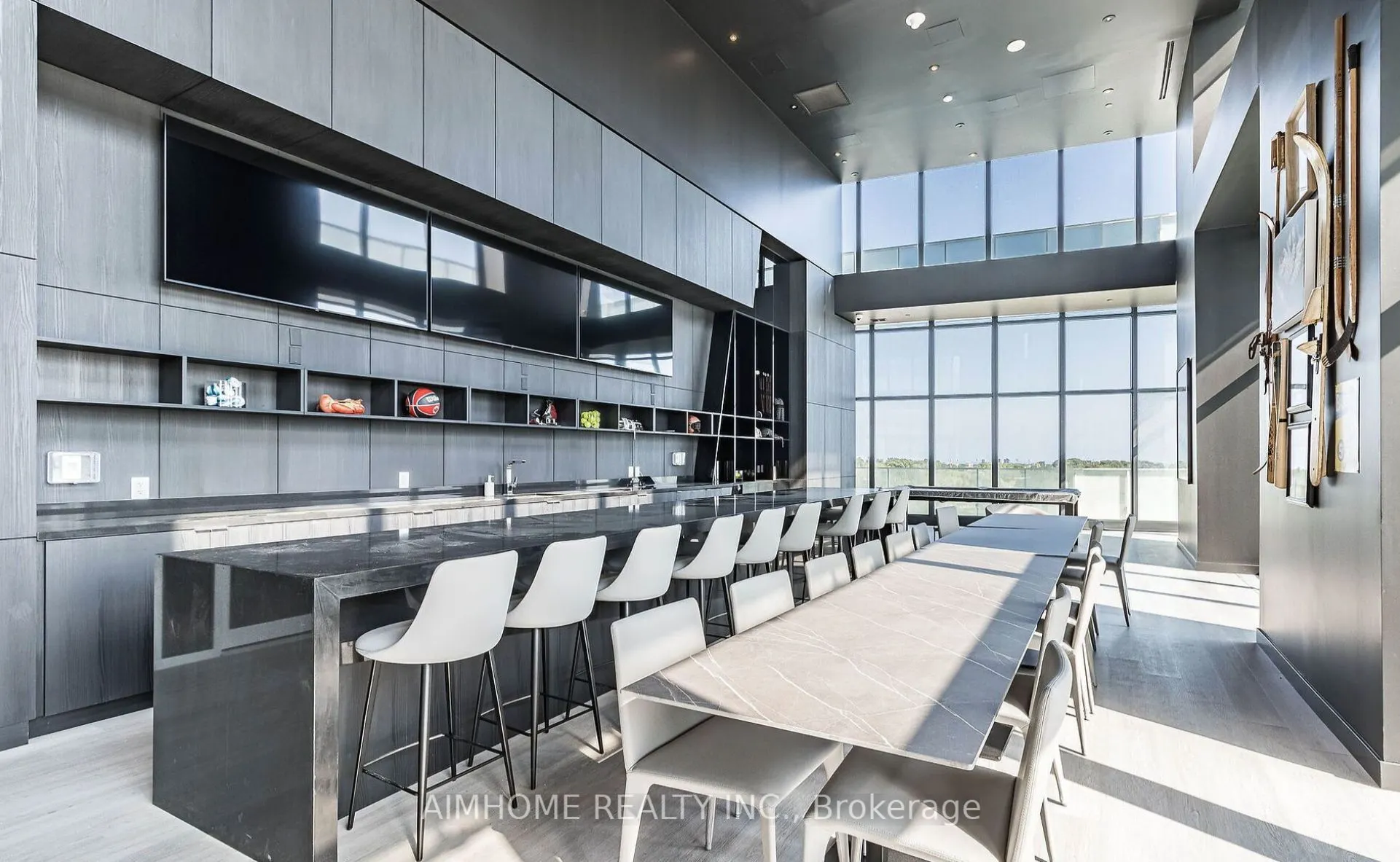 3883 Quartz Road N, #5404