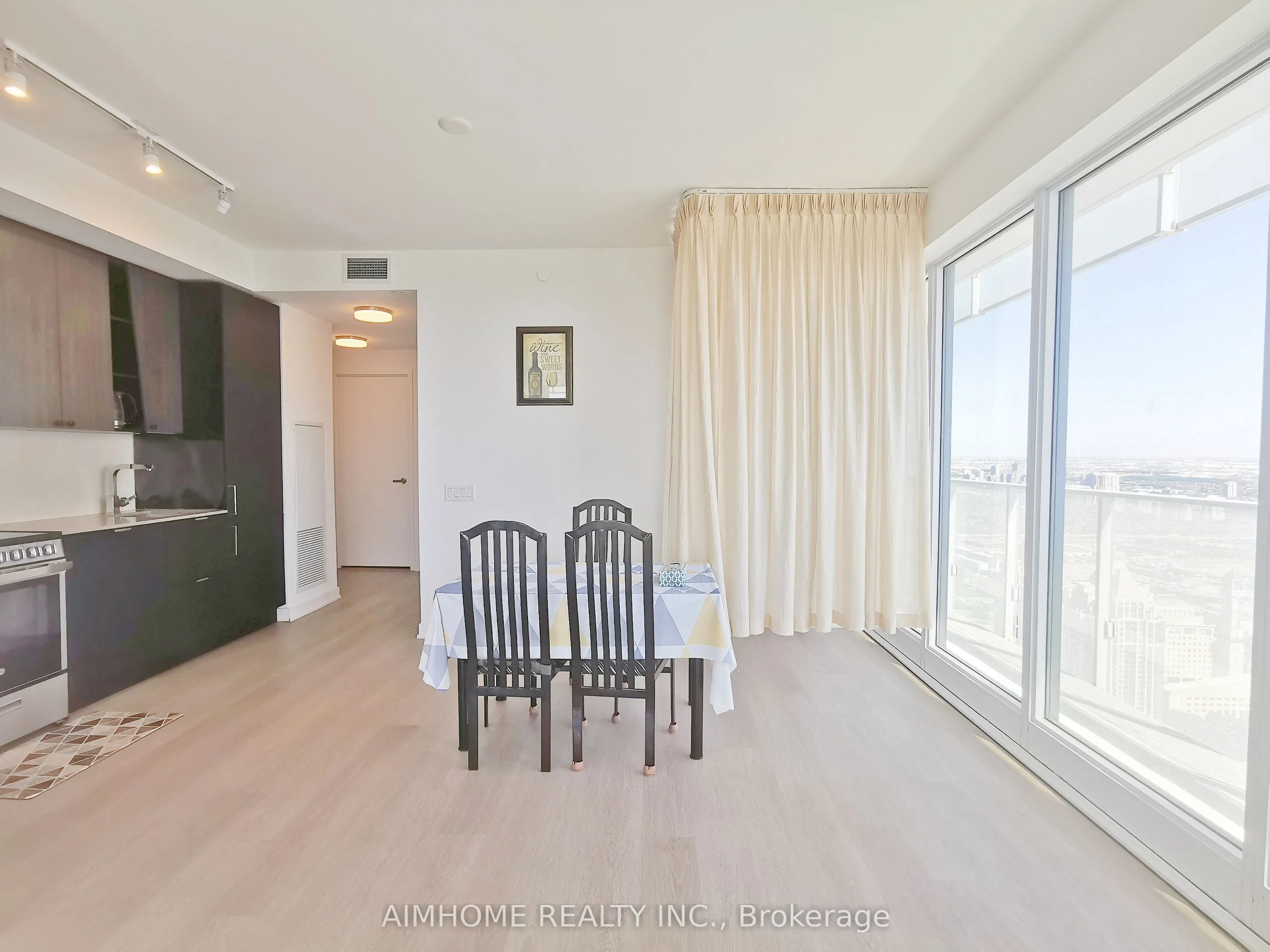 3883 Quartz Road N, #5404
