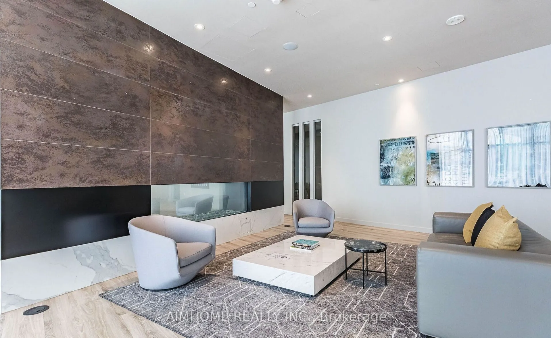 3883 Quartz Road N, #5404