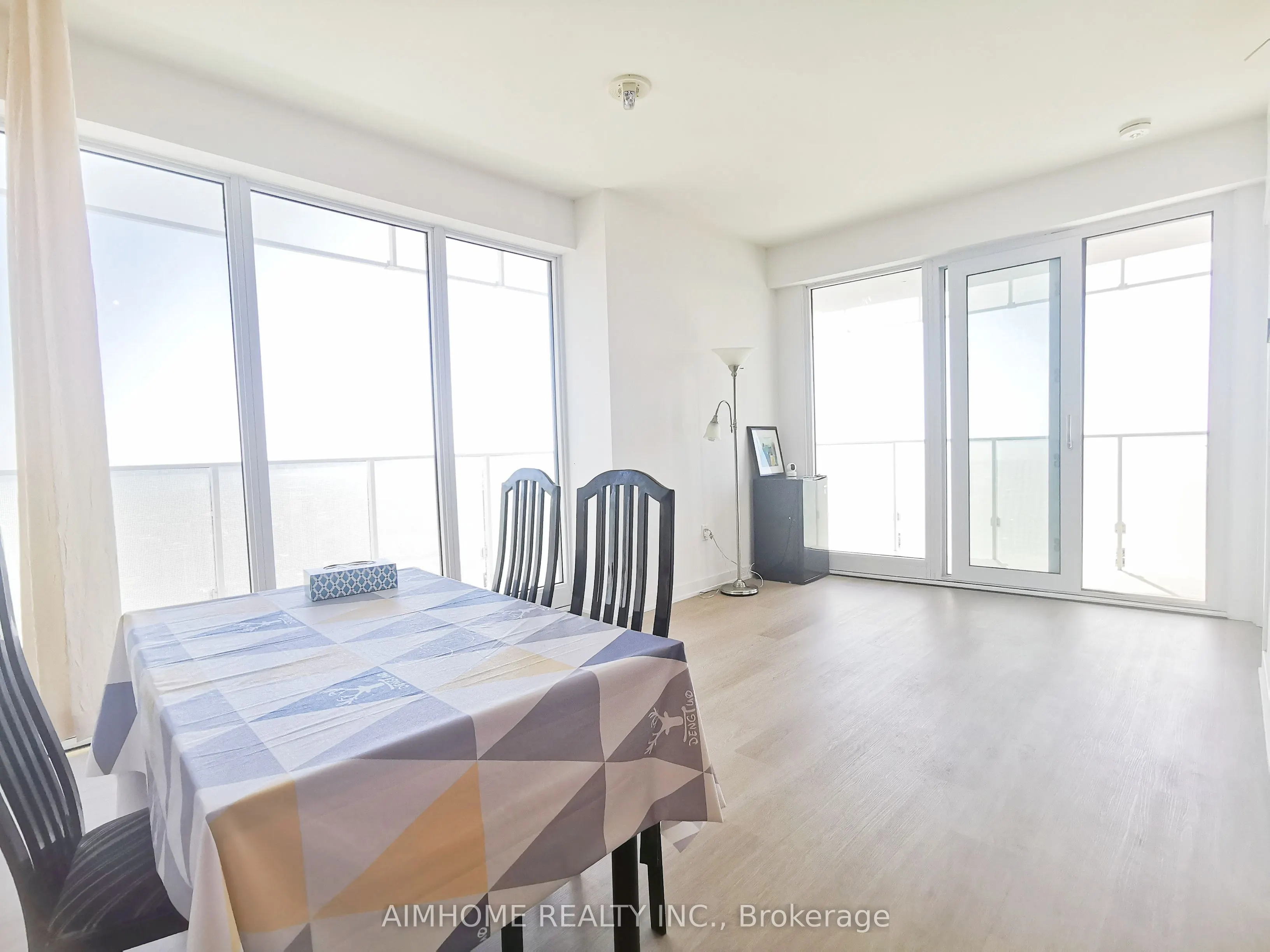 3883 Quartz Road N, #5404