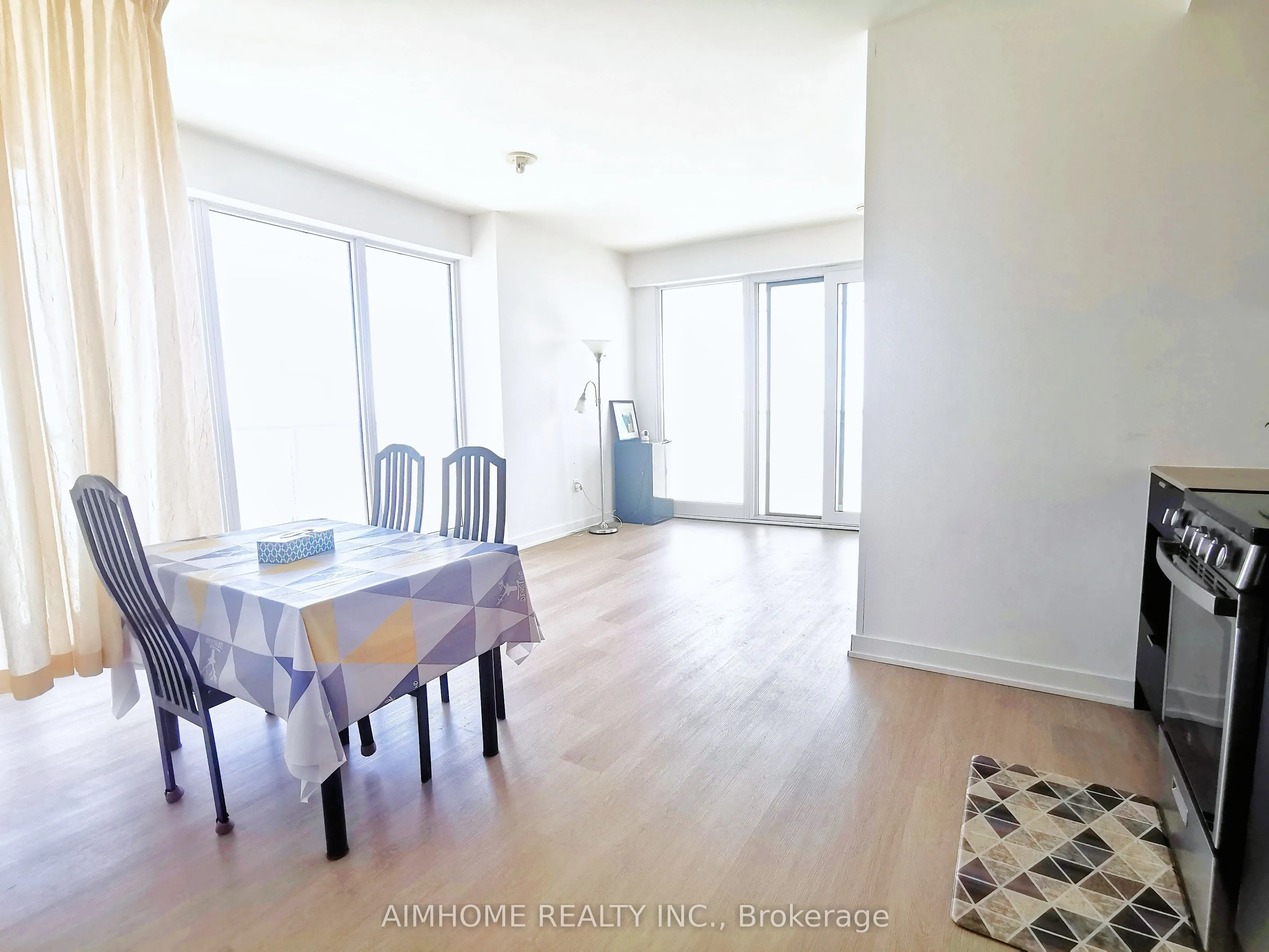 3883 Quartz Road N, #5404