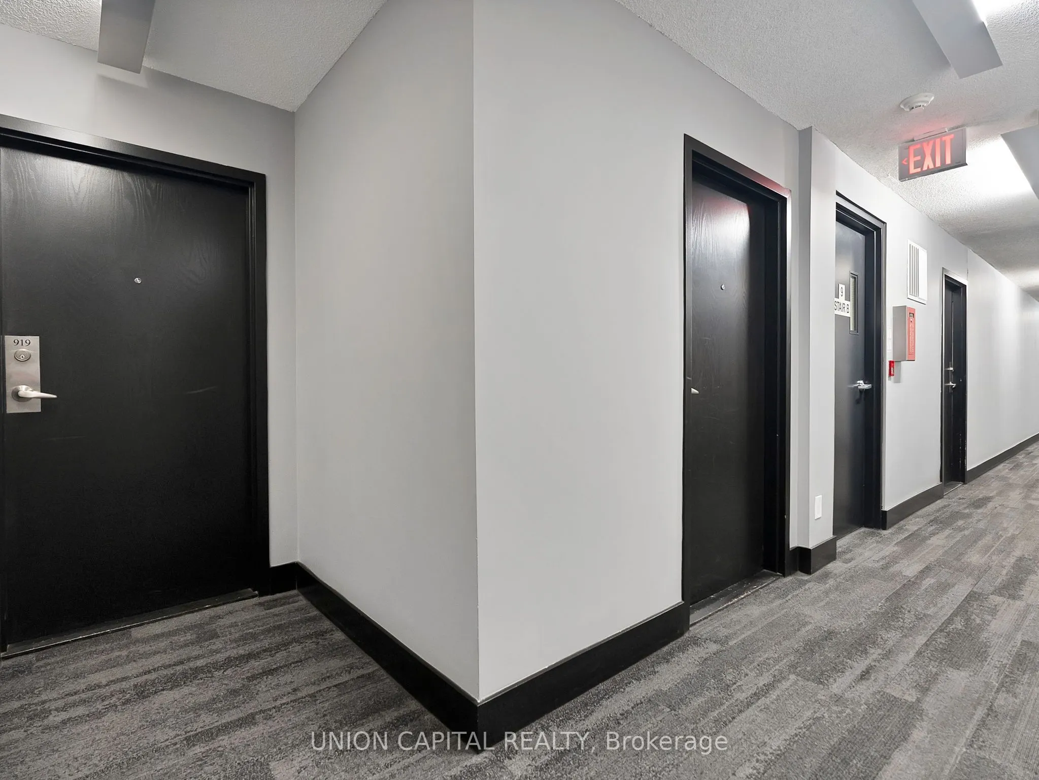38 Joe Shuster Way, #919