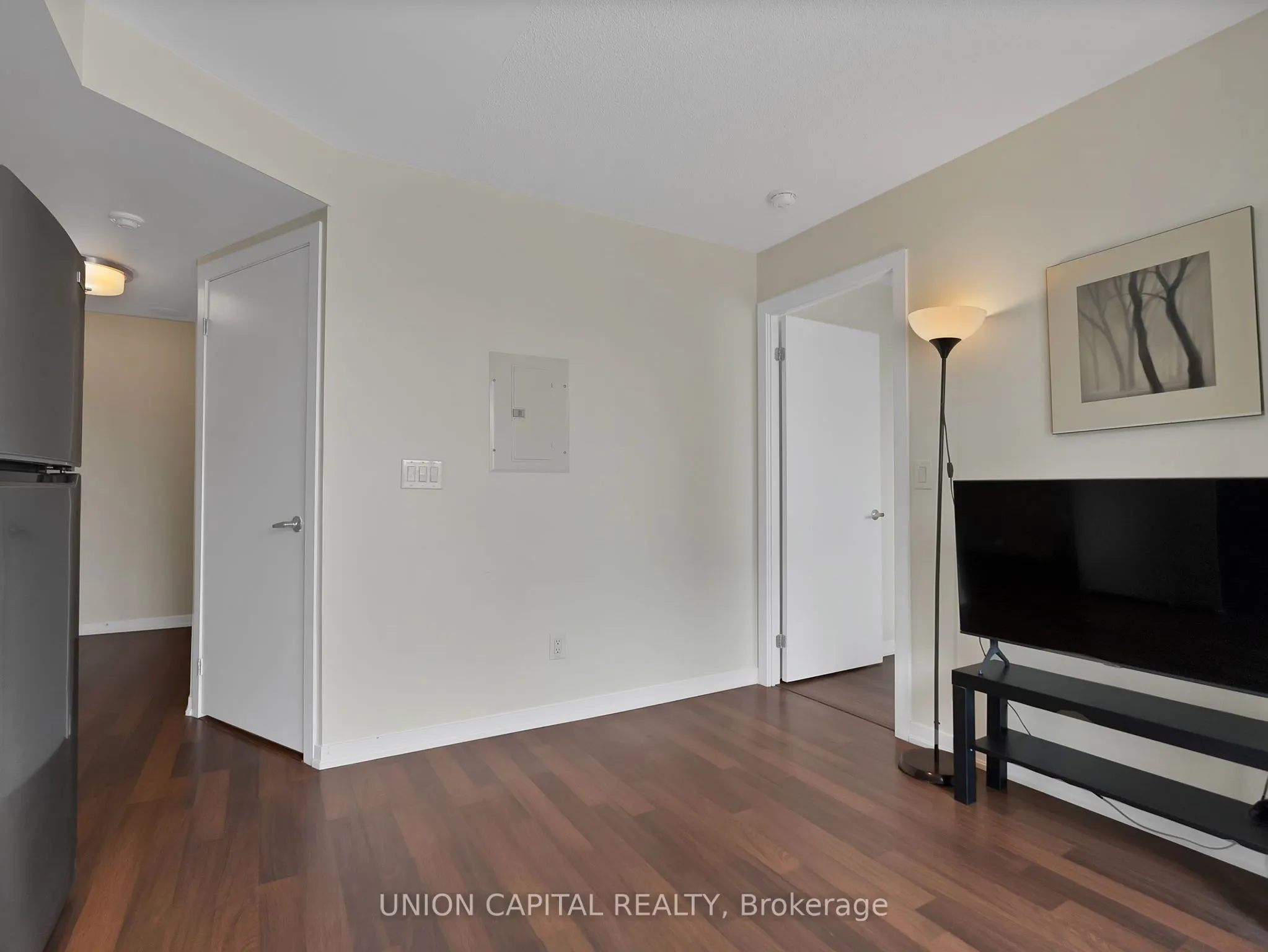 38 Joe Shuster Way, #919