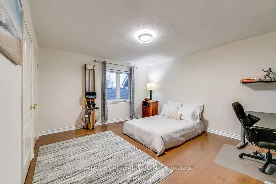 5859 Riverside Place